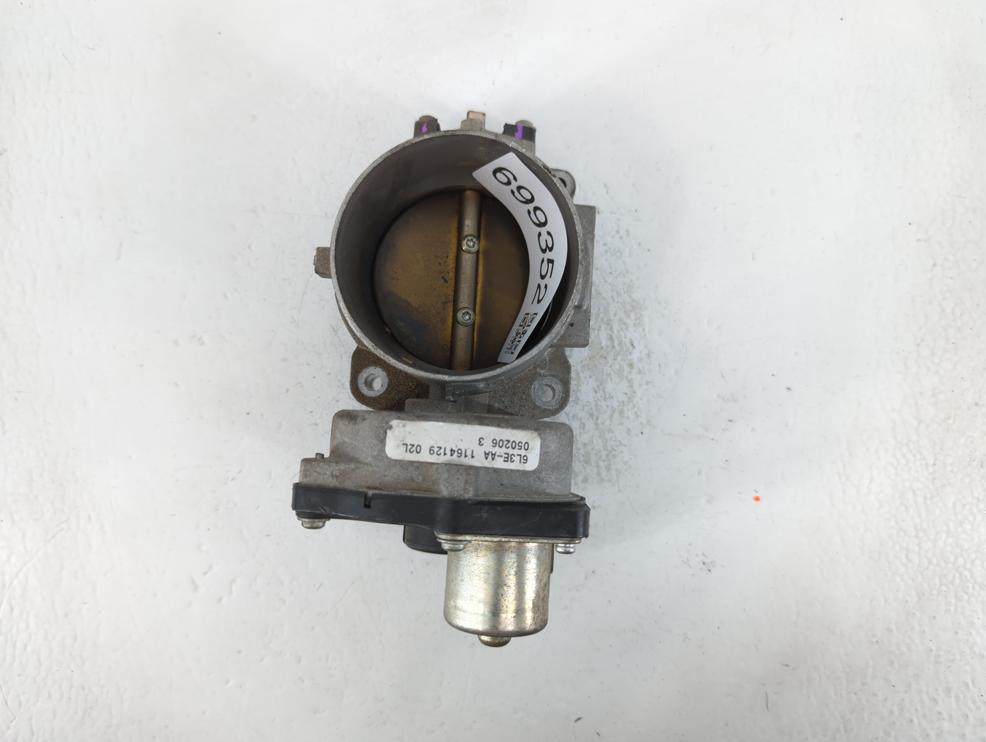 Lincoln Navigator Throttle Body 699352 - Oemusedautoparts1.com