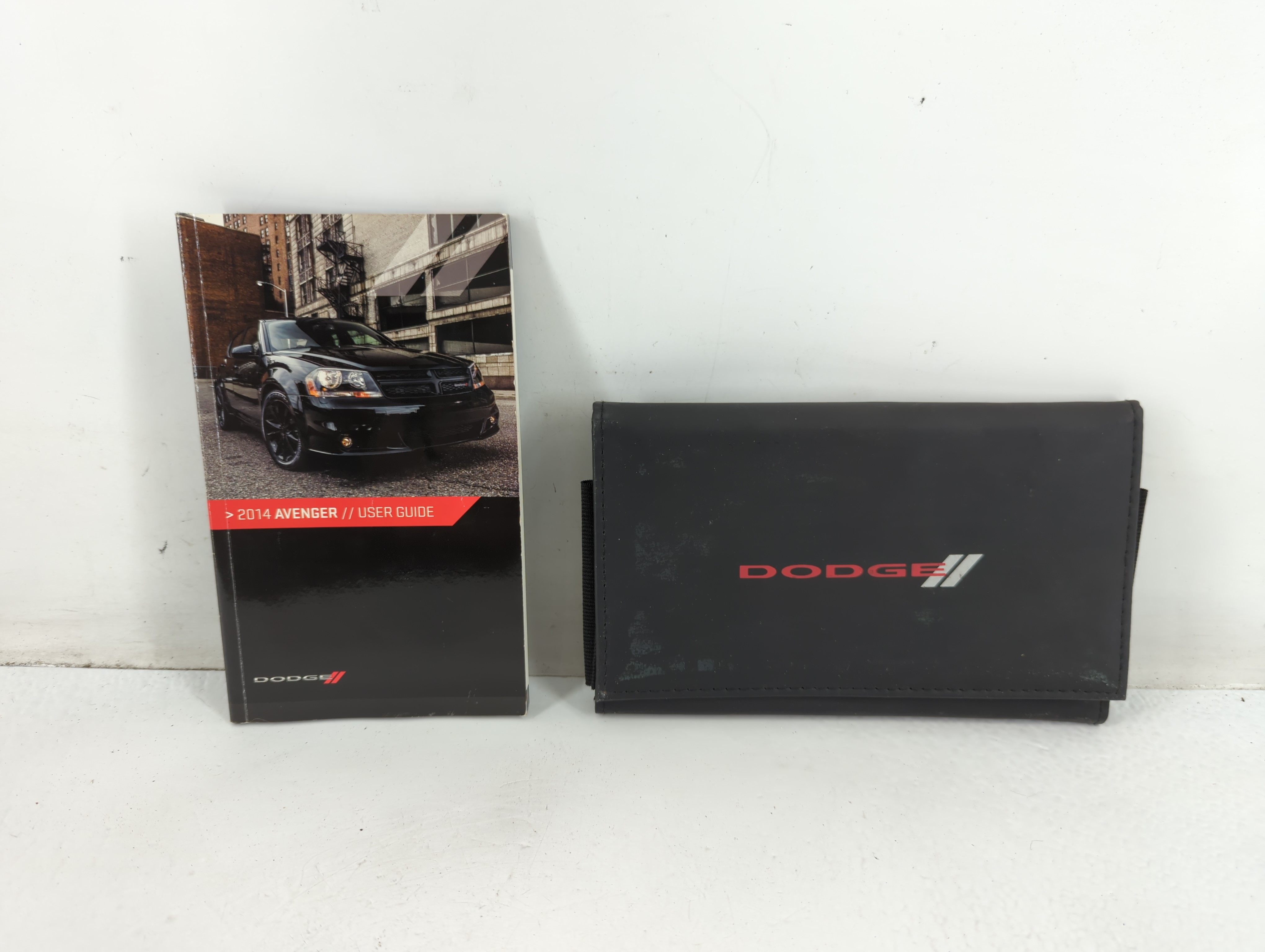Picture of 2014 Dodge Avenger Owners Manual Book Guide 699426