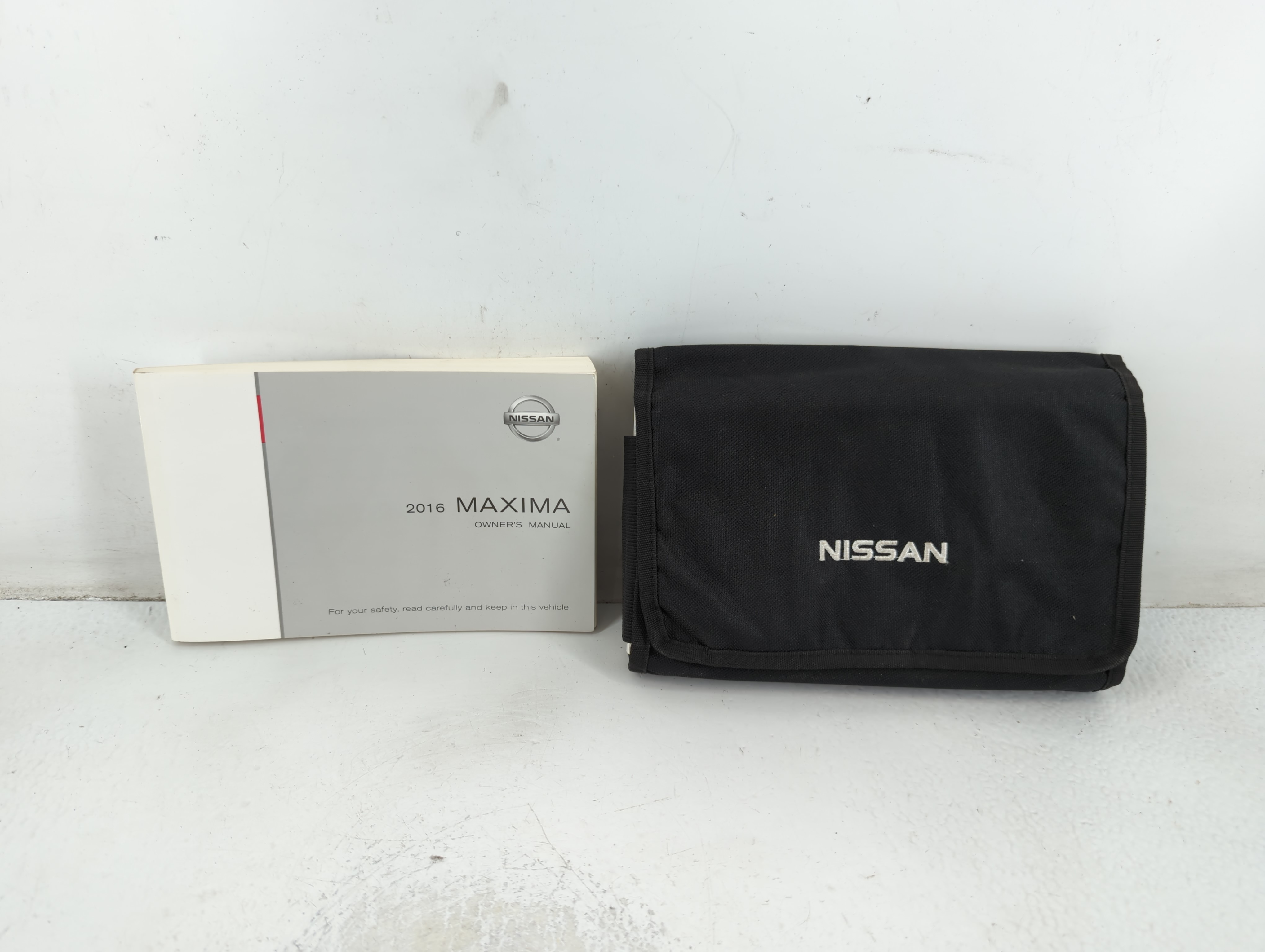 Picture of 2016 Nissan Maxima Owners Manual Book Guide 699526