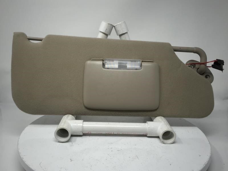 2004-2007 Jeep Liberty Passenger Right Sun Visor Sunvisor 6995 - Oemusedautoparts1.com