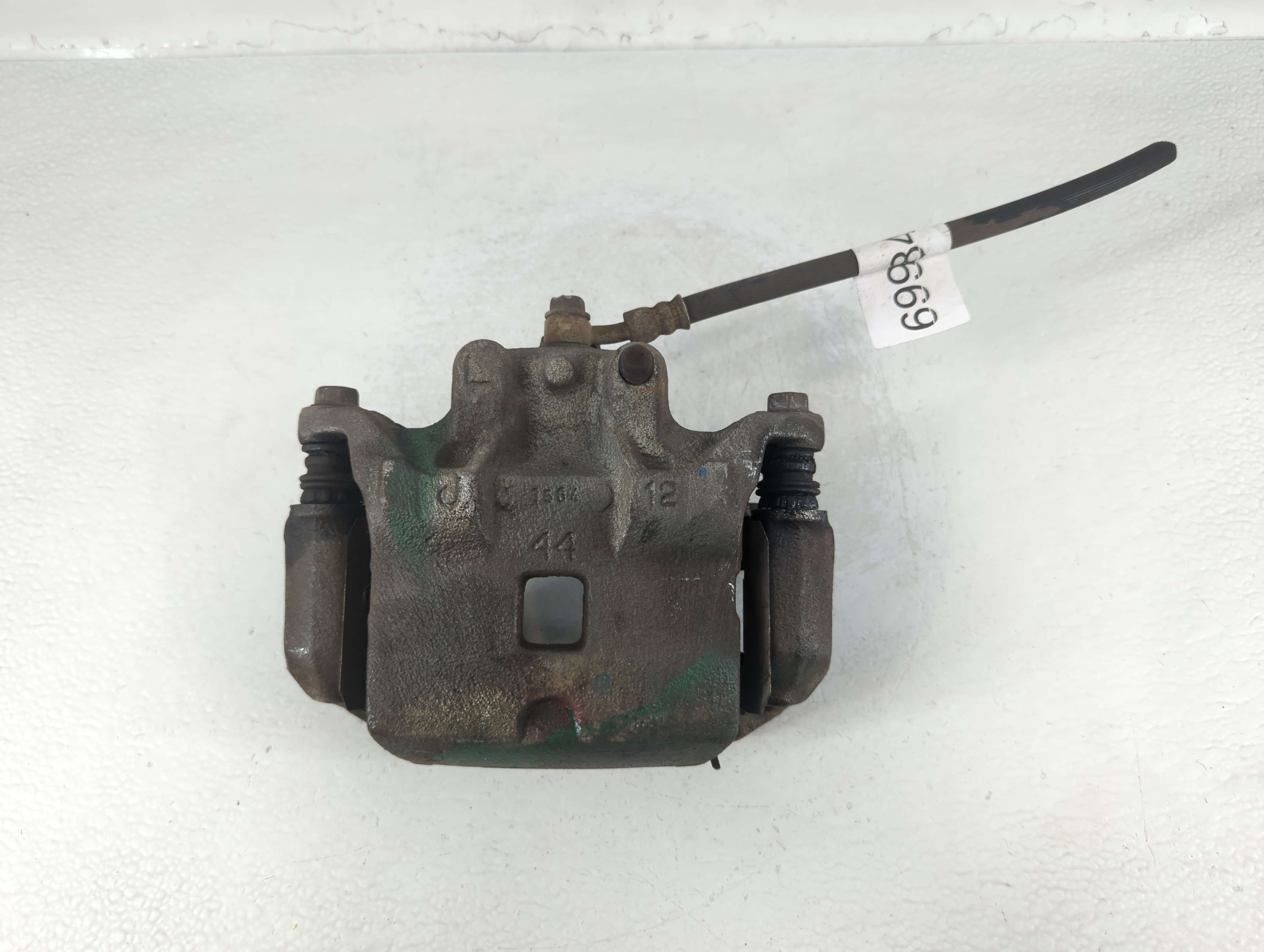 Picture of 2013-2019 Nissan Sentra Front Driver Left Brake Caliper 699847