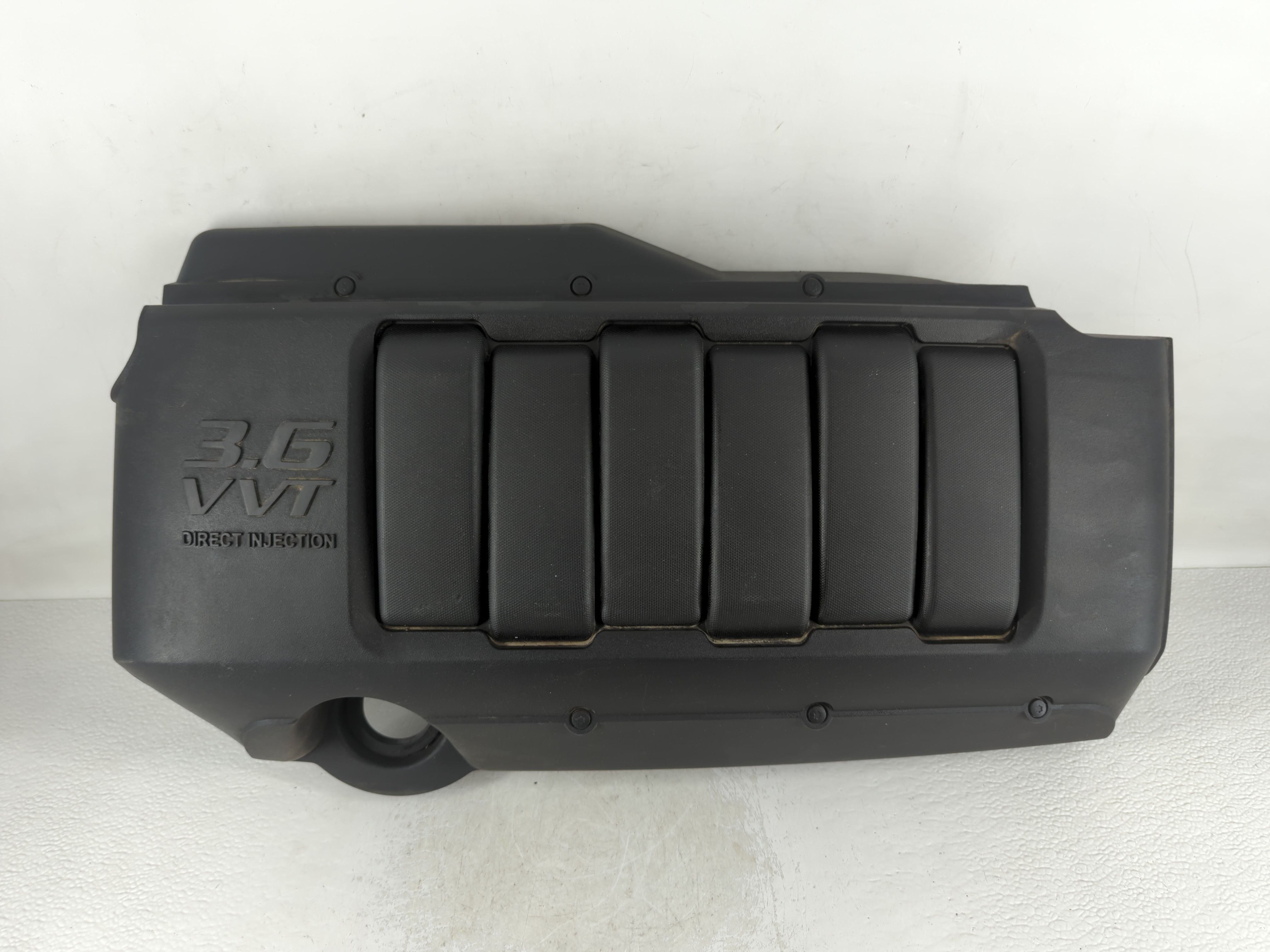 Picture of 2011 Chevrolet Traverse Engine Cover 700041