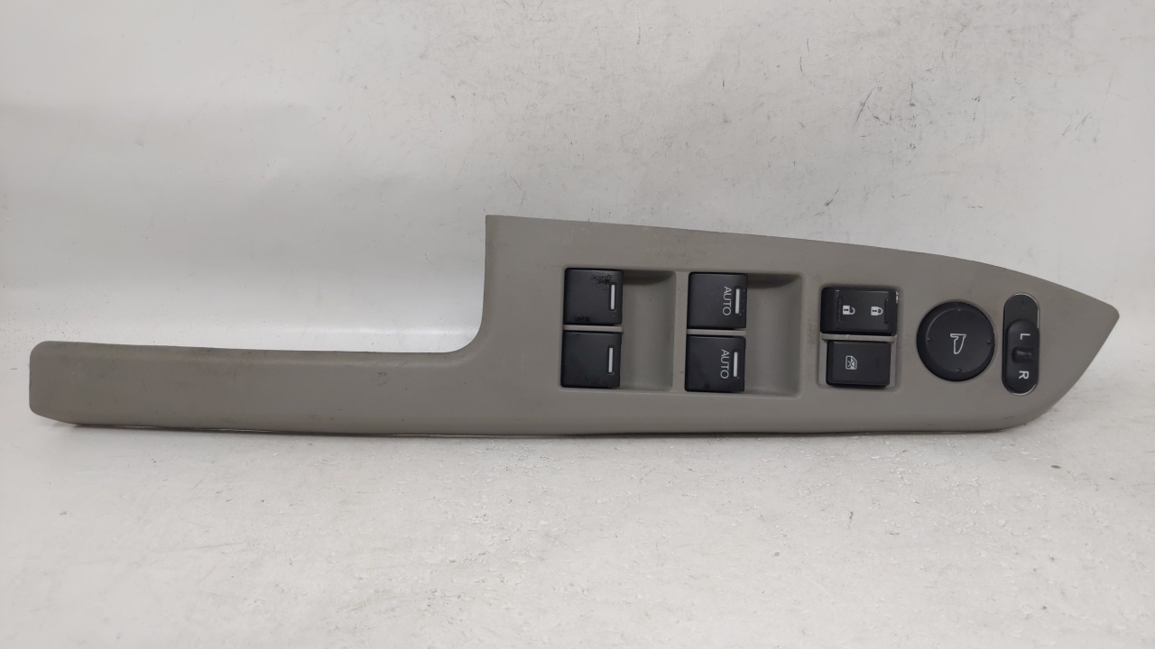 Picture of 2013-2015 Ford Fusion Driver Left Door Master Power Window Switch 70027