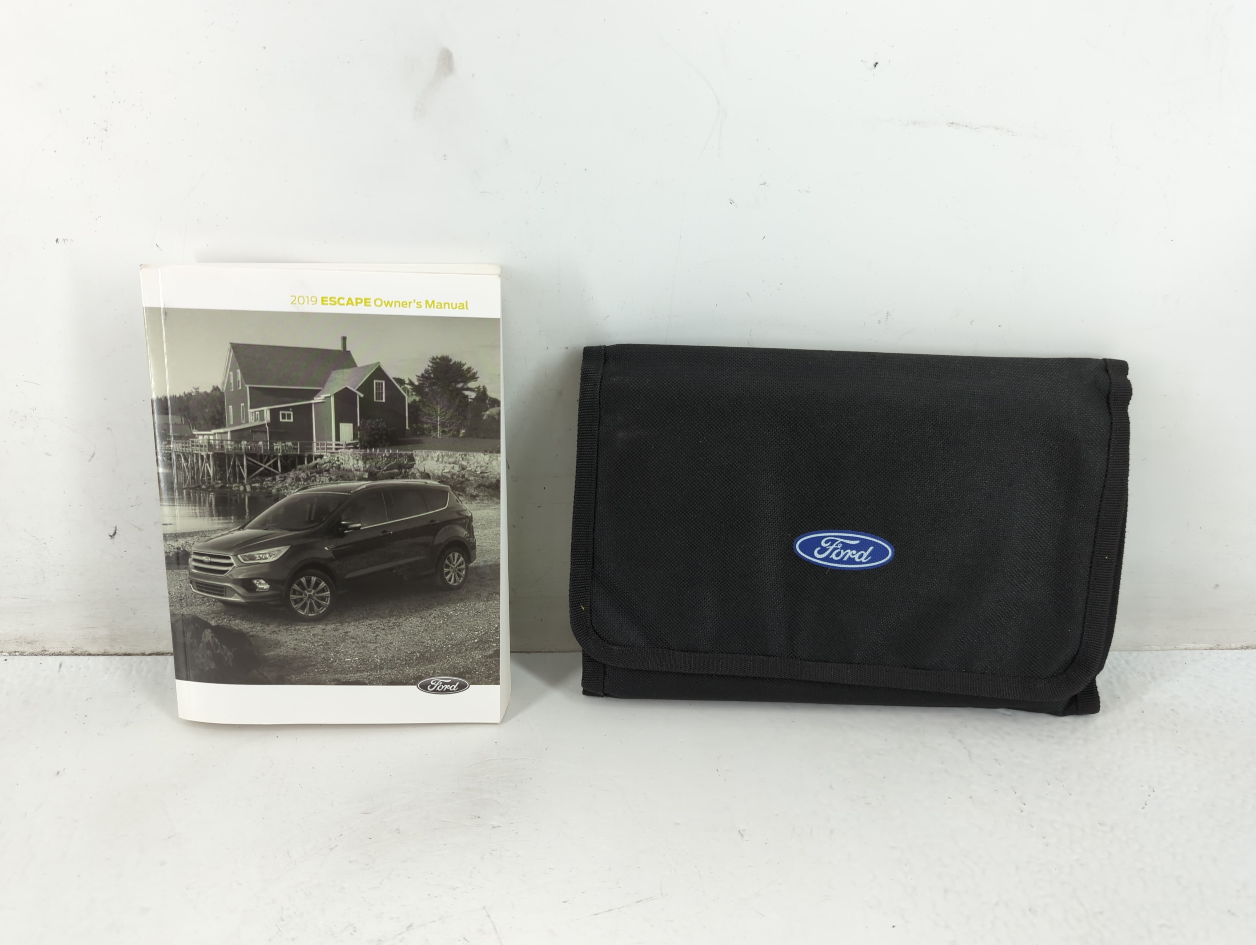 Picture of 2019 Ford Escape Owners Manual Book Guide 700302