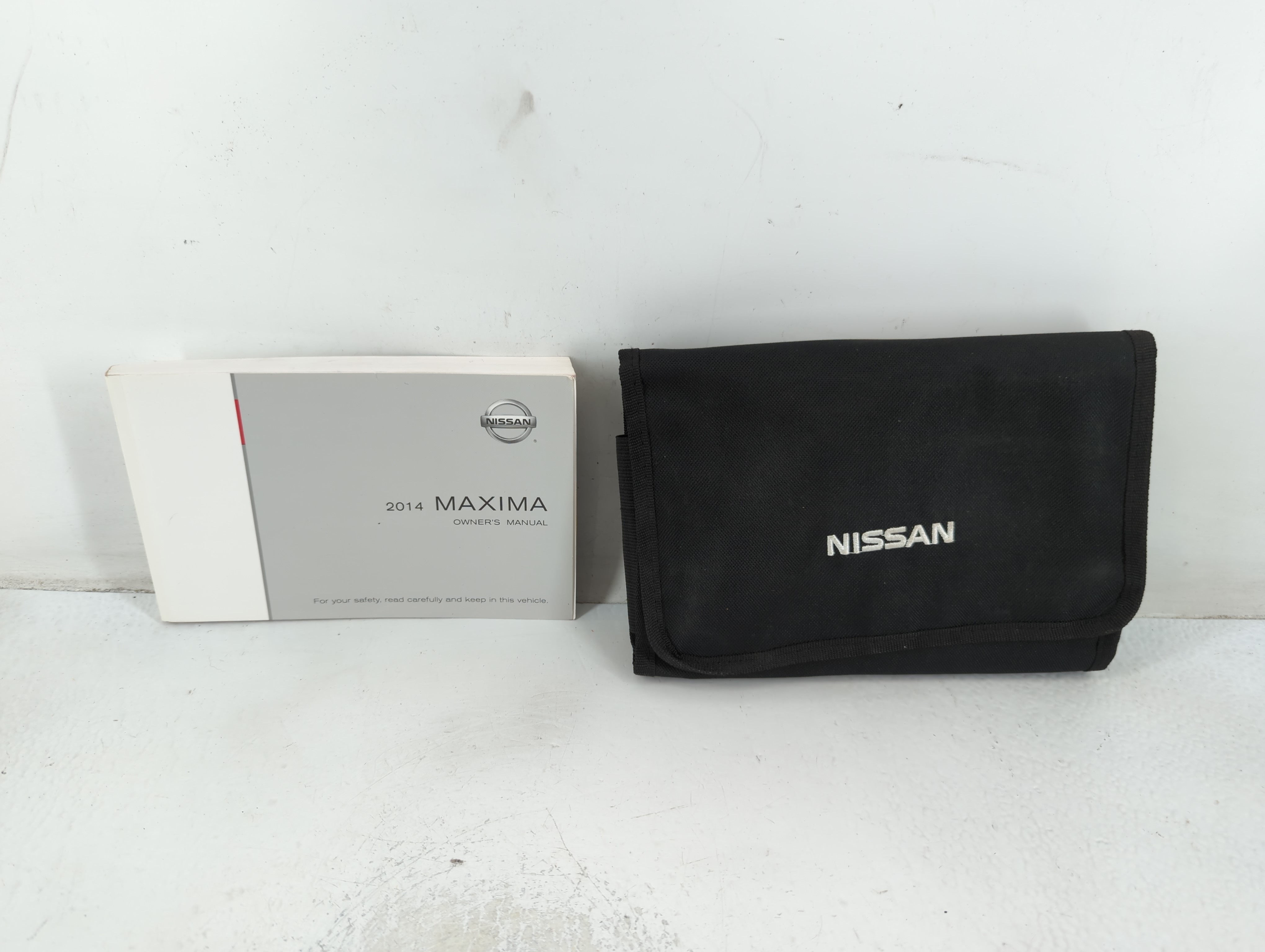 2014 Nissan Maxima Owners Manual Book Guide 700308 - Oemusedautoparts1.com