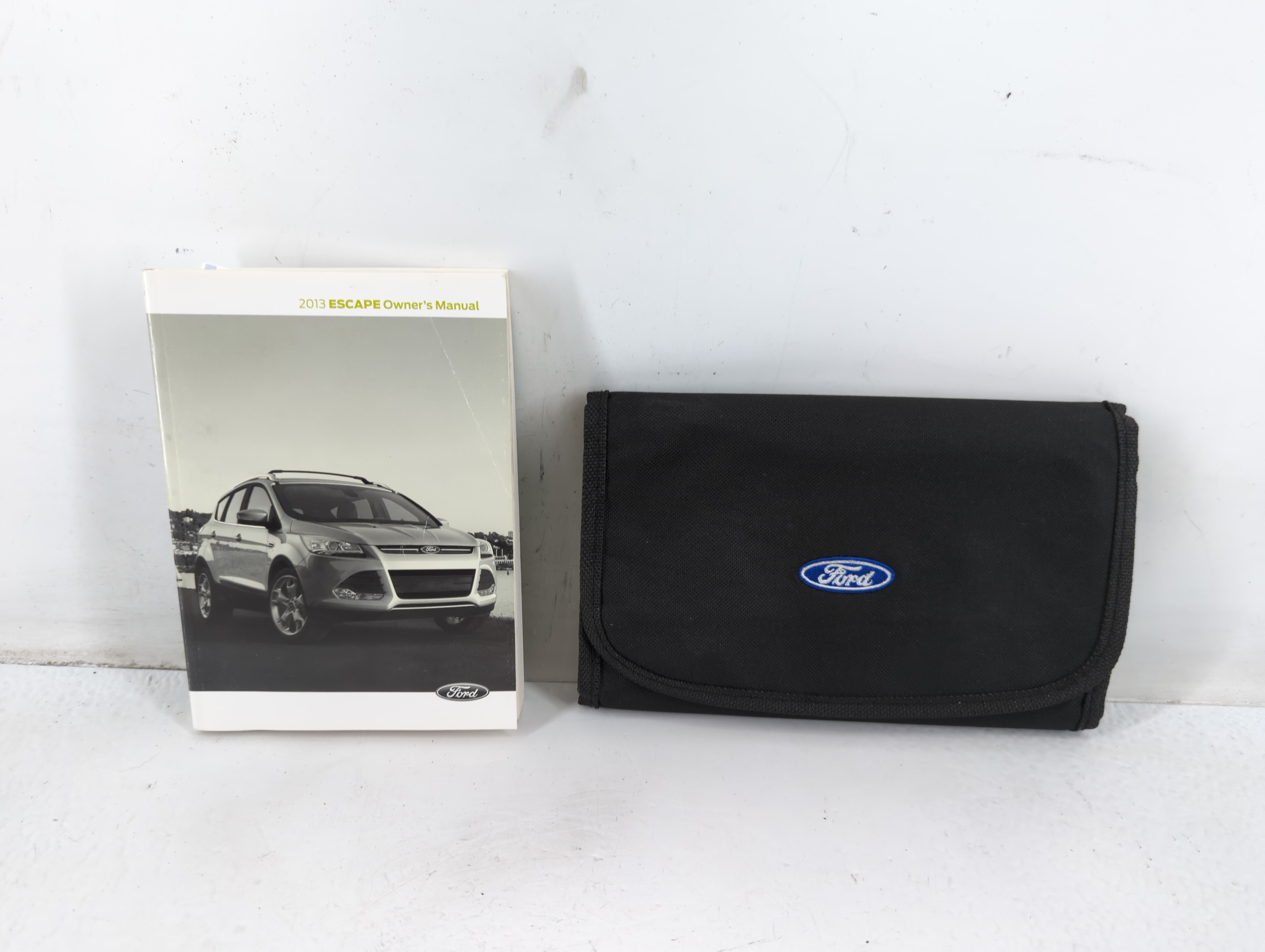 Picture of 2013 Ford Escape Owners Manual Book Guide 700322