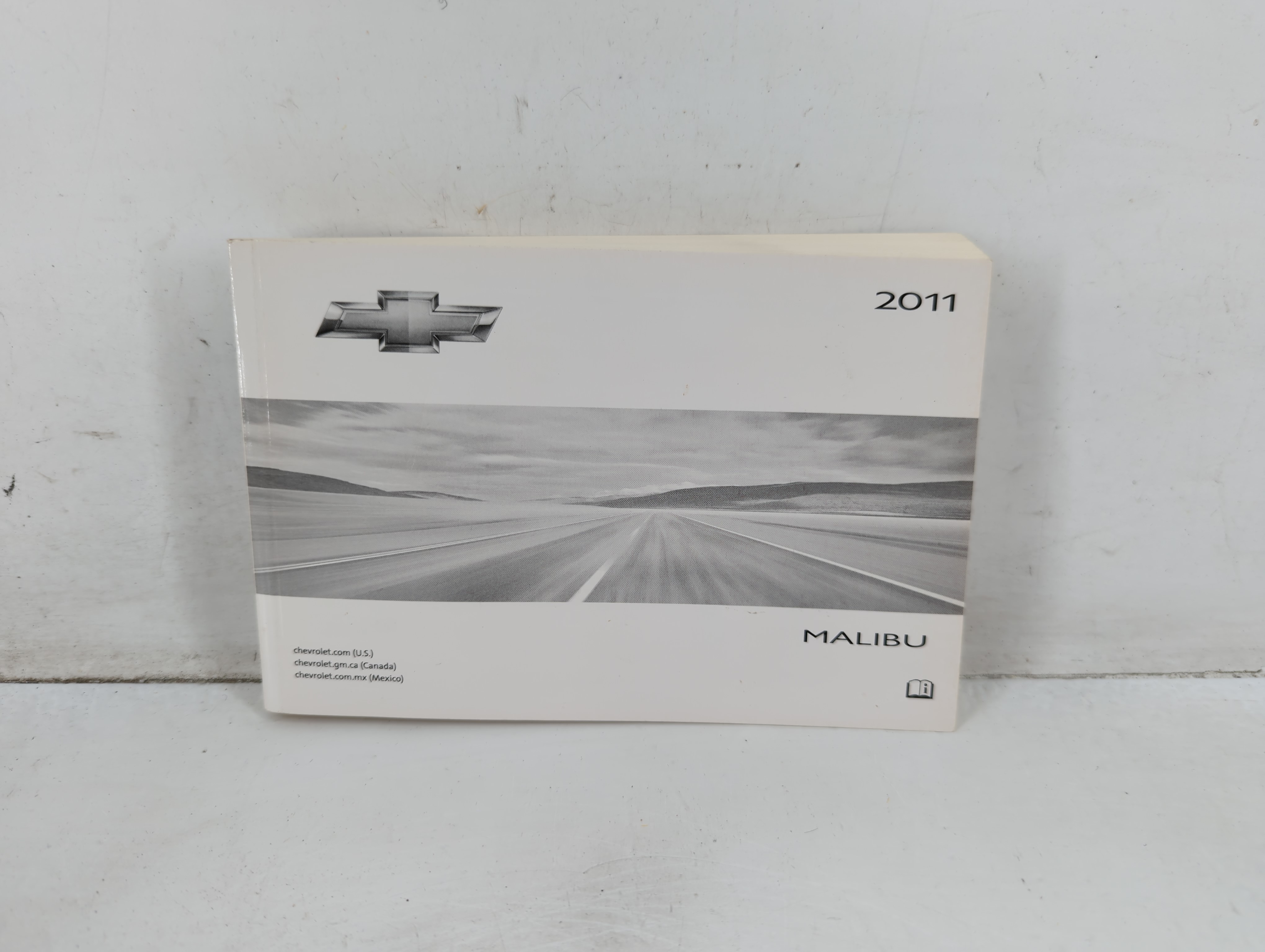 2011 Chevrolet Malibu Owners Manual Book Guide 700342 - Oemusedautoparts1.com