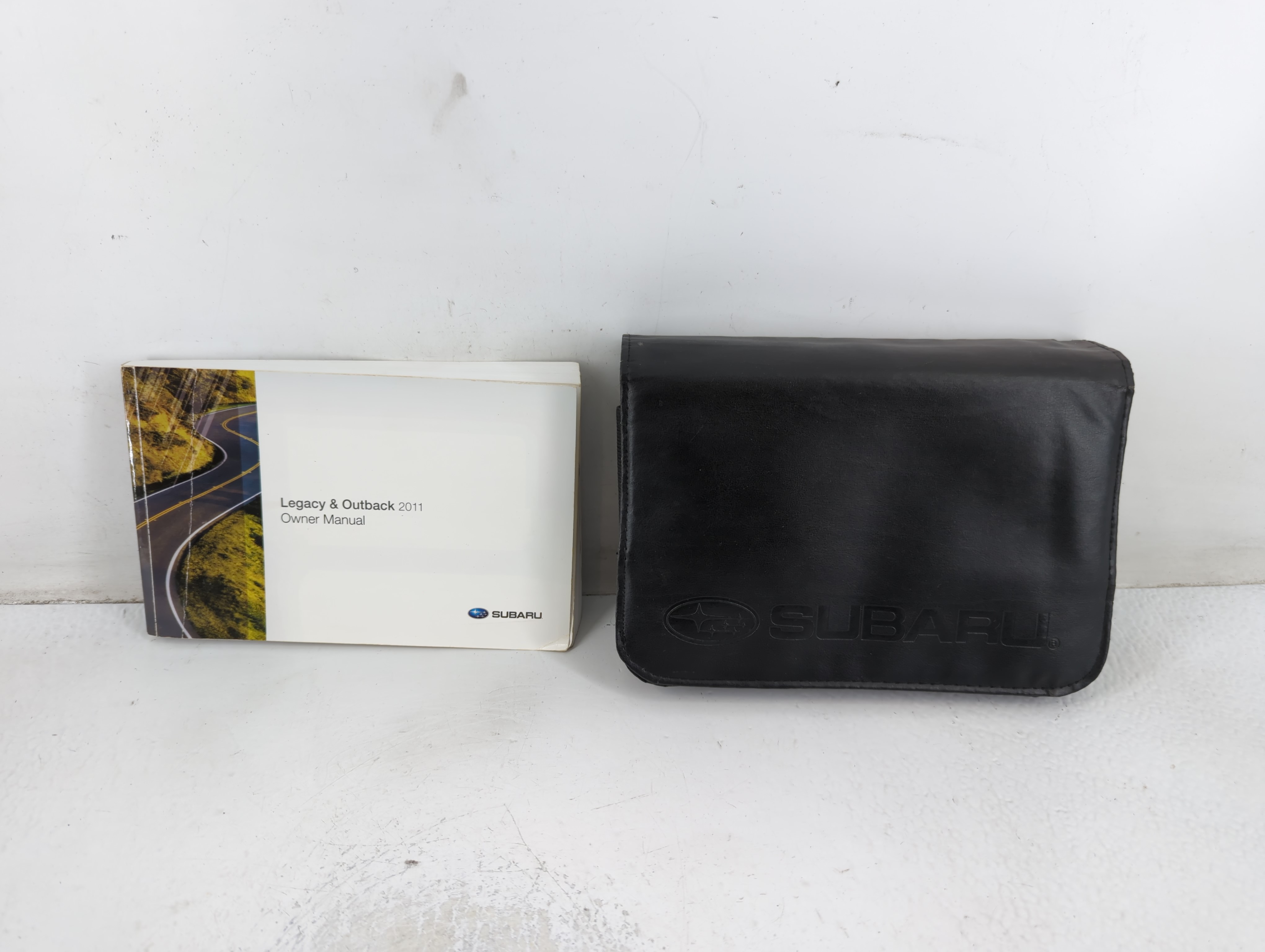 2011 Subaru Legacy Owners Manual Book Guide 700376 - Oemusedautoparts1.com