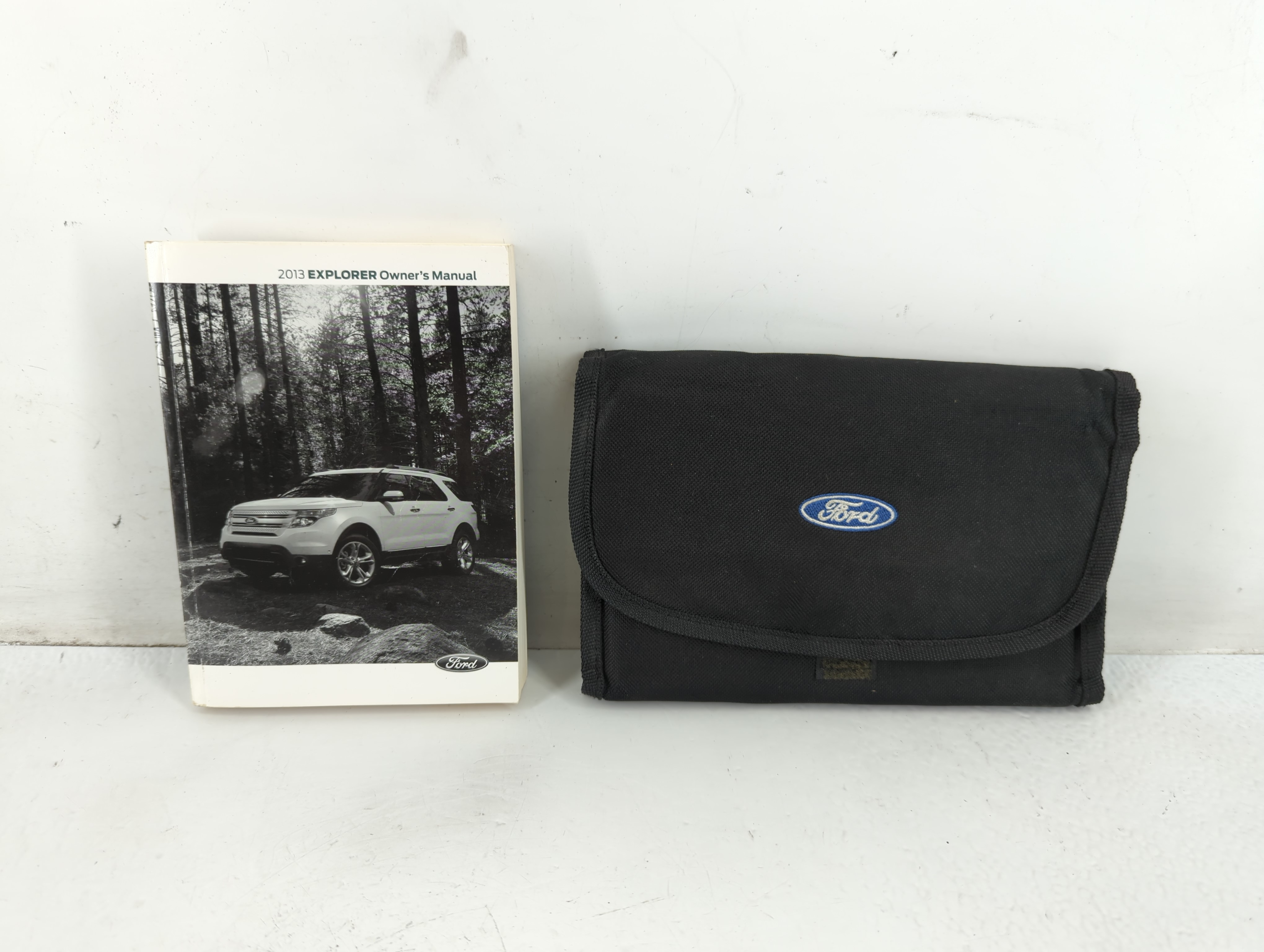 Picture of 2013 Ford Explorer Owners Manual Book Guide 700403
