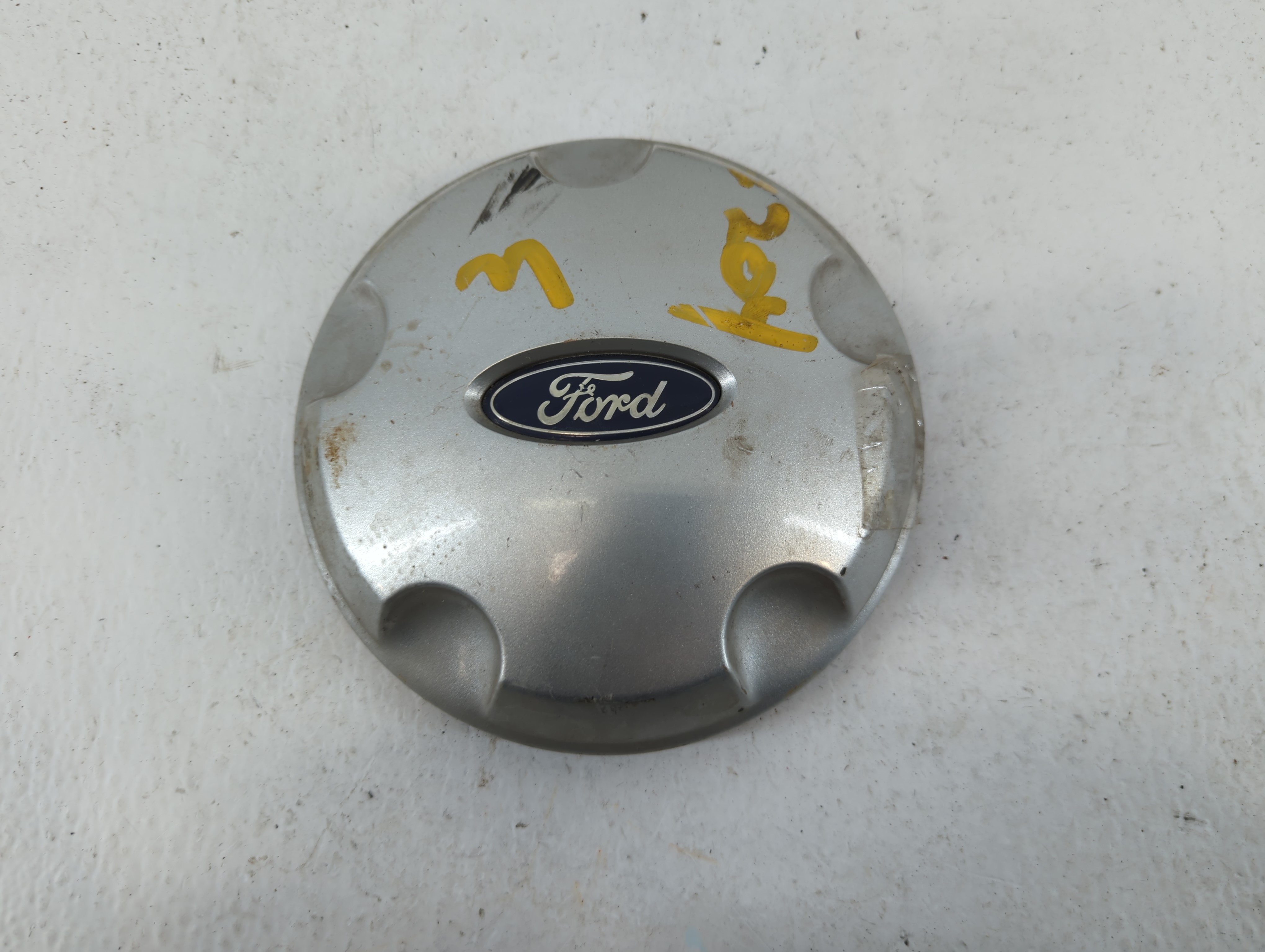 2002 Ford Explorer Rim Wheel Center Cap 700632 - Oemusedautoparts1.com