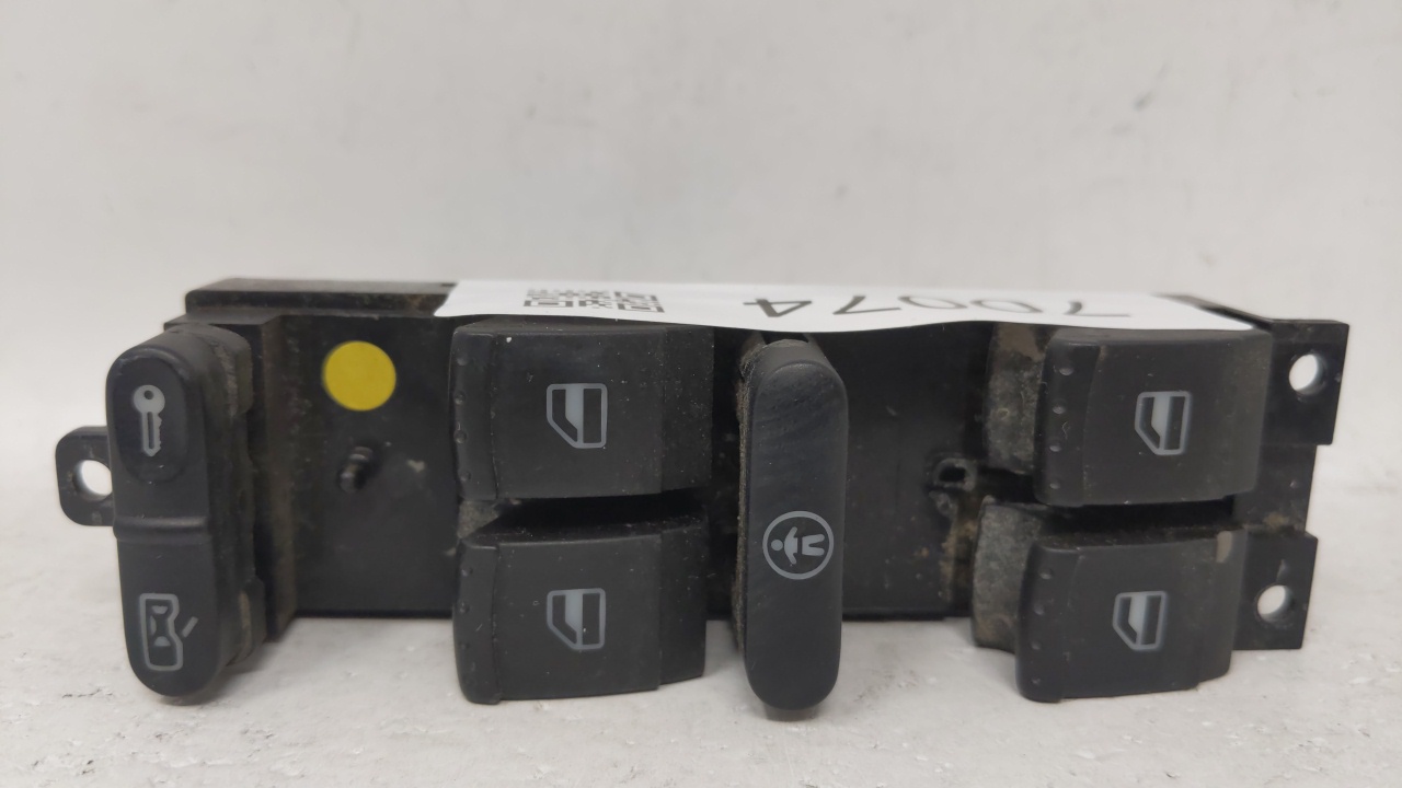 2005 Volkswagen Jetta Driver Left Door Master Power Window Switch 70074 - Oemusedautoparts1.com