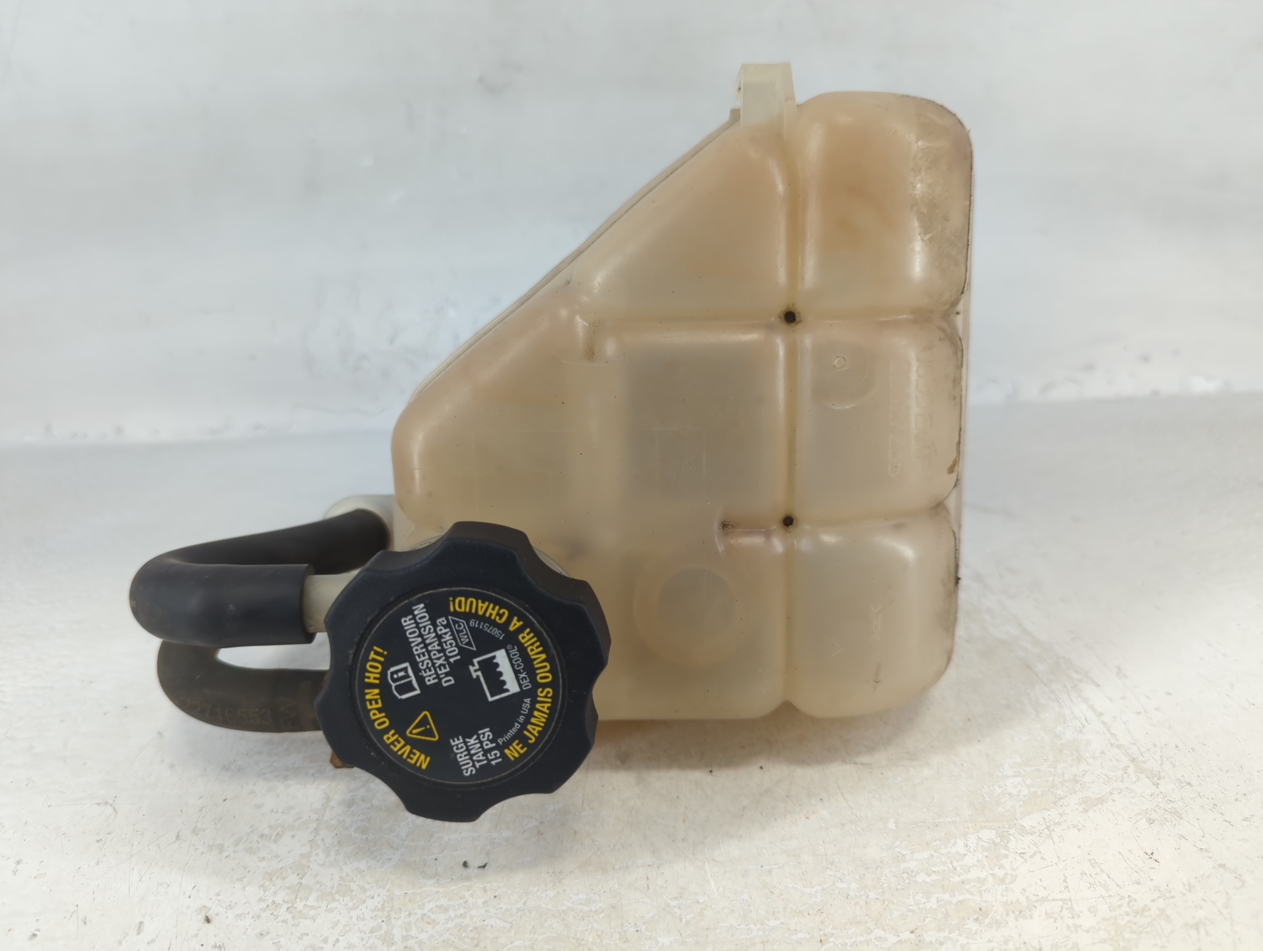 2004 Chevrolet Malibu Radiator Coolant Overflow Expansion Tank Bottle 701082 - Oemusedautoparts1.com