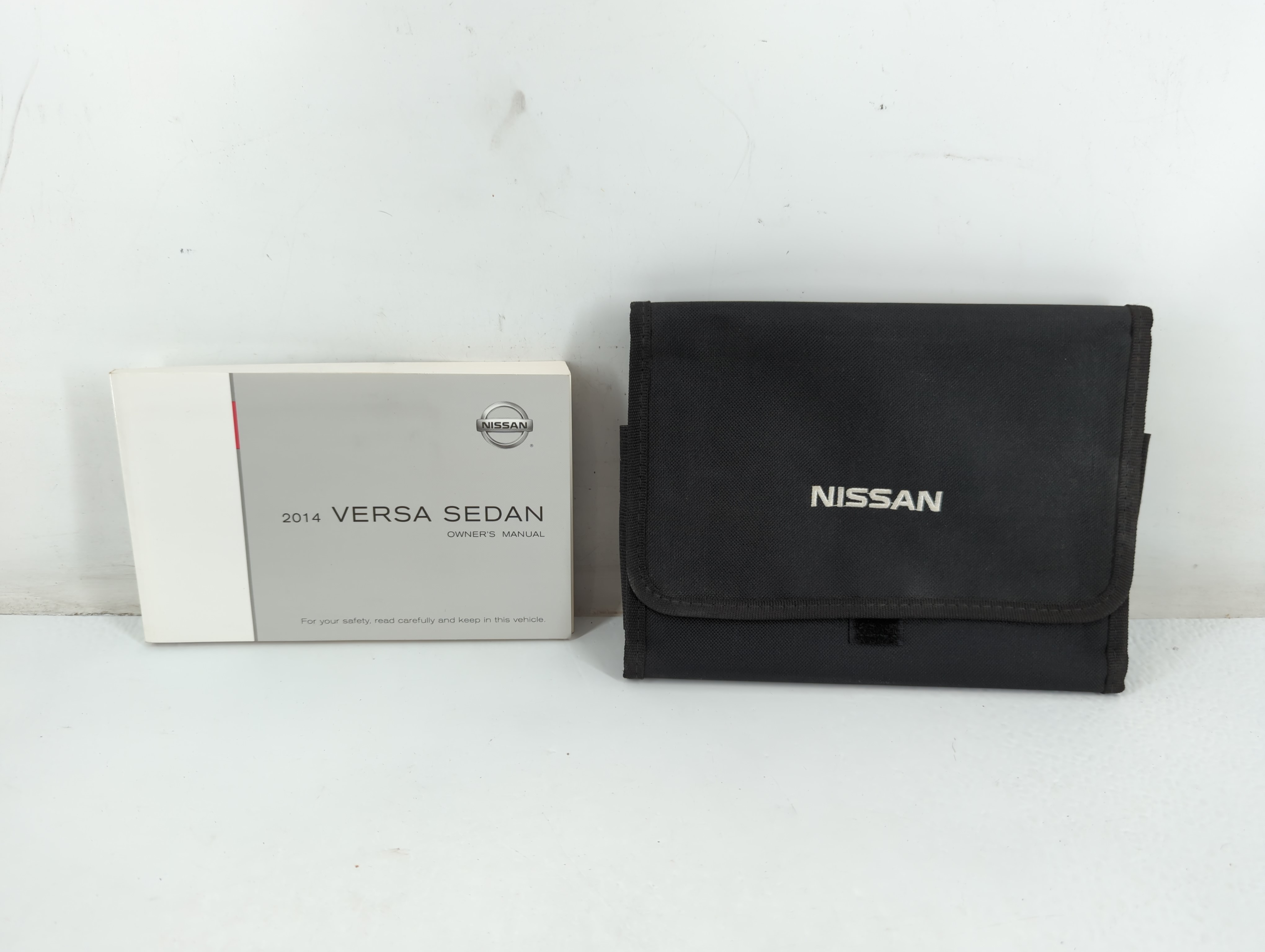 2014 Nissan Versa Owners Manual Book Guide 701476 - Oemusedautoparts1.com