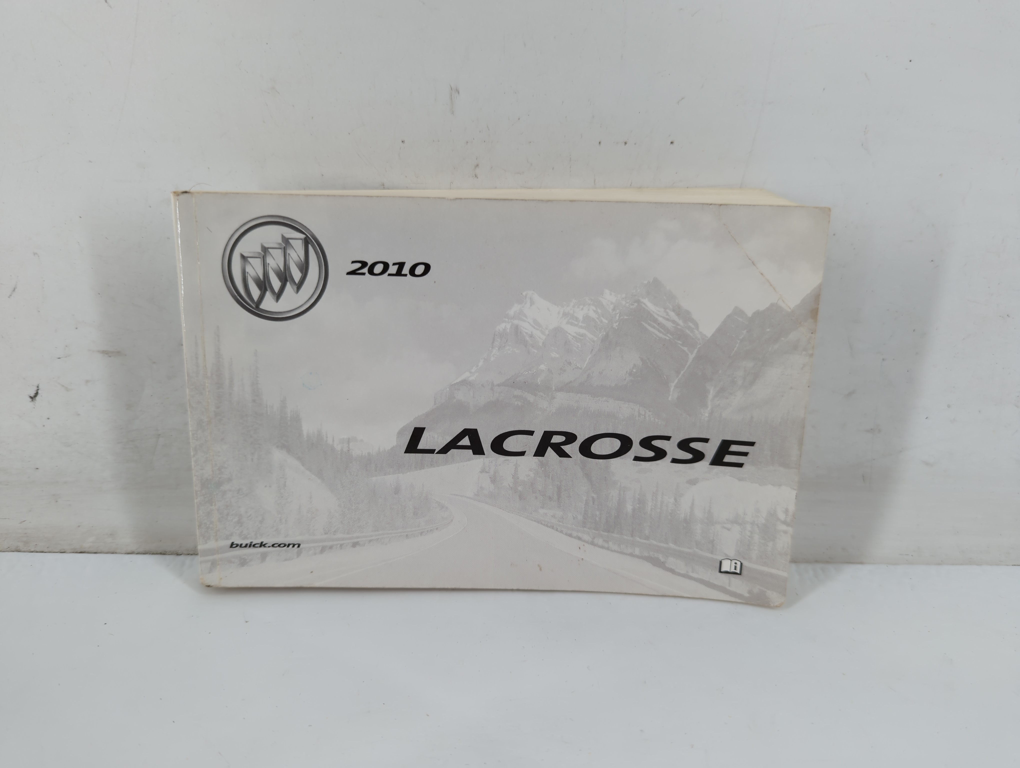 Picture of 2010 Buick Lacrosse Owners Manual Book Guide 701489