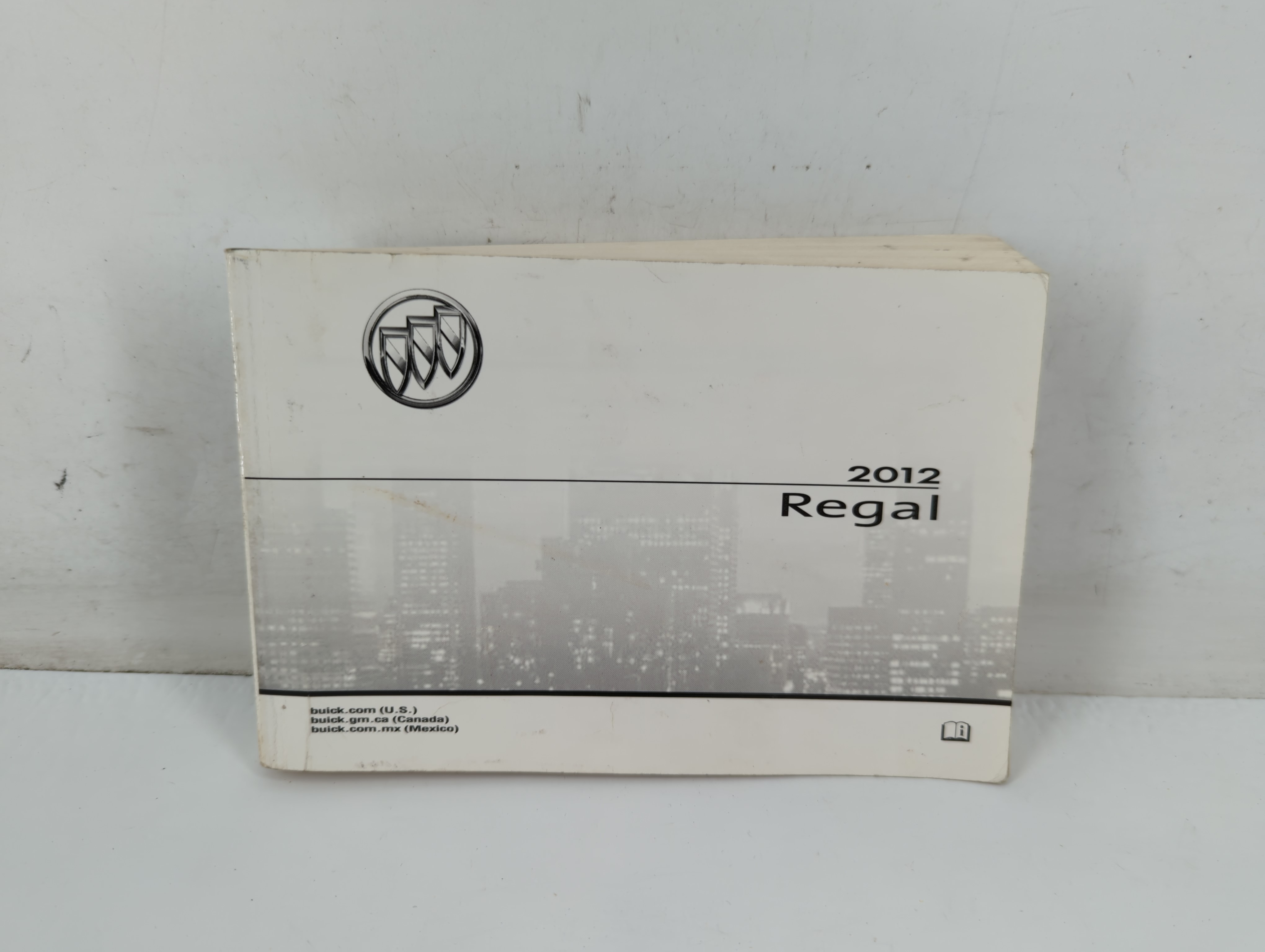 2012 Buick Regal Owners Manual Book Guide 701492 - Oemusedautoparts1.com