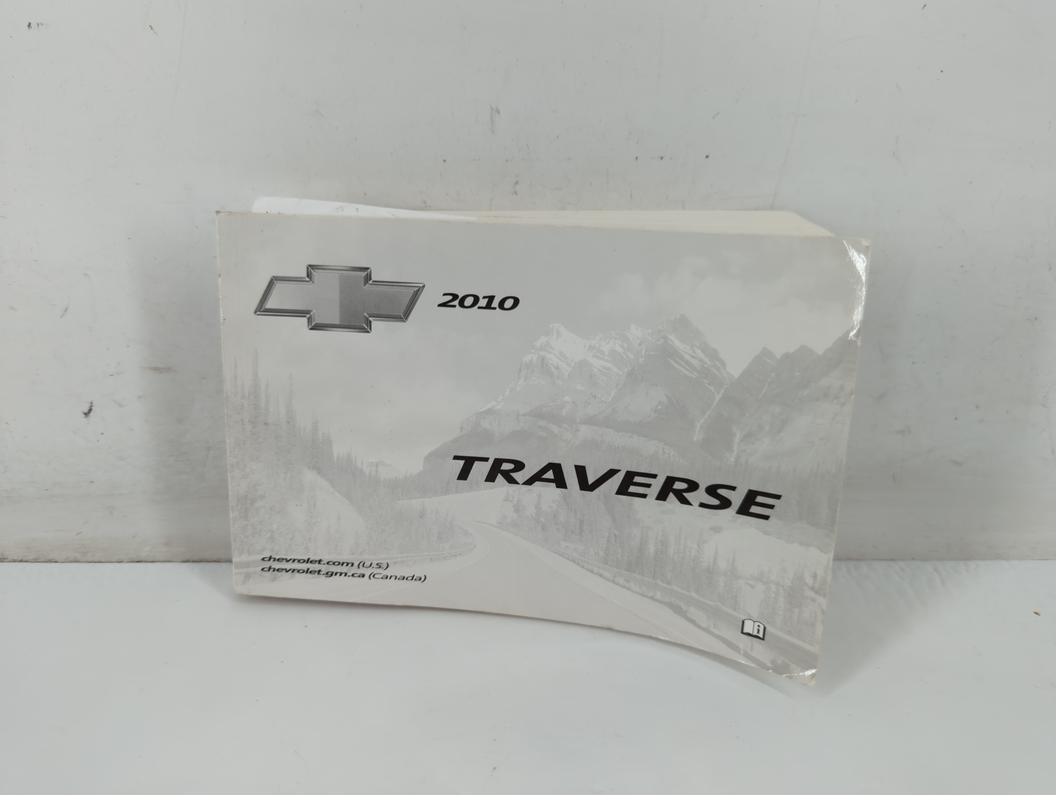 2010 Chevrolet Traverse Owners Manual Book Guide 701539 - Oemusedautoparts1.com