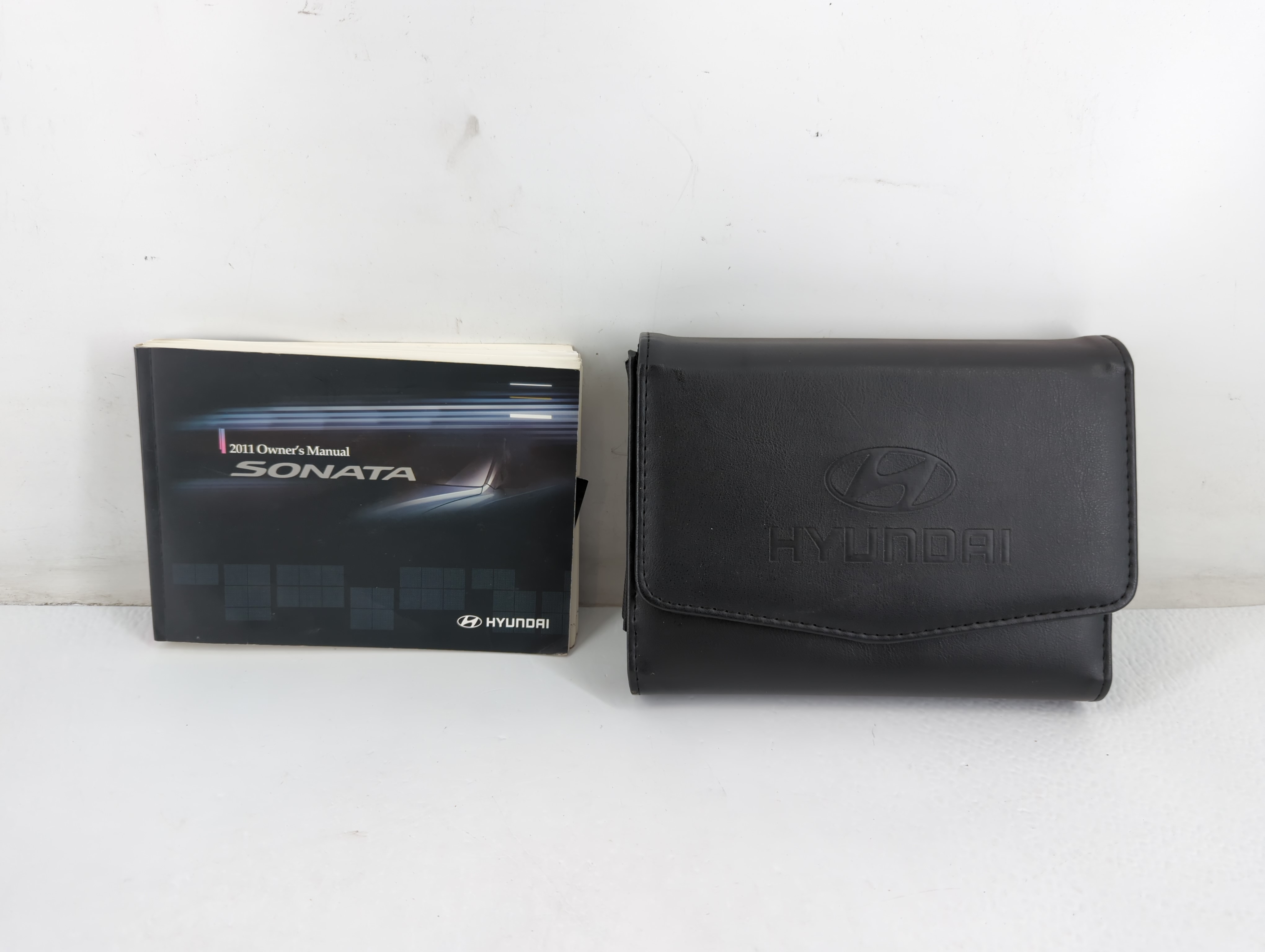 2011 Hyundai Sonata Owners Manual Book Guide 701559 - Oemusedautoparts1.com