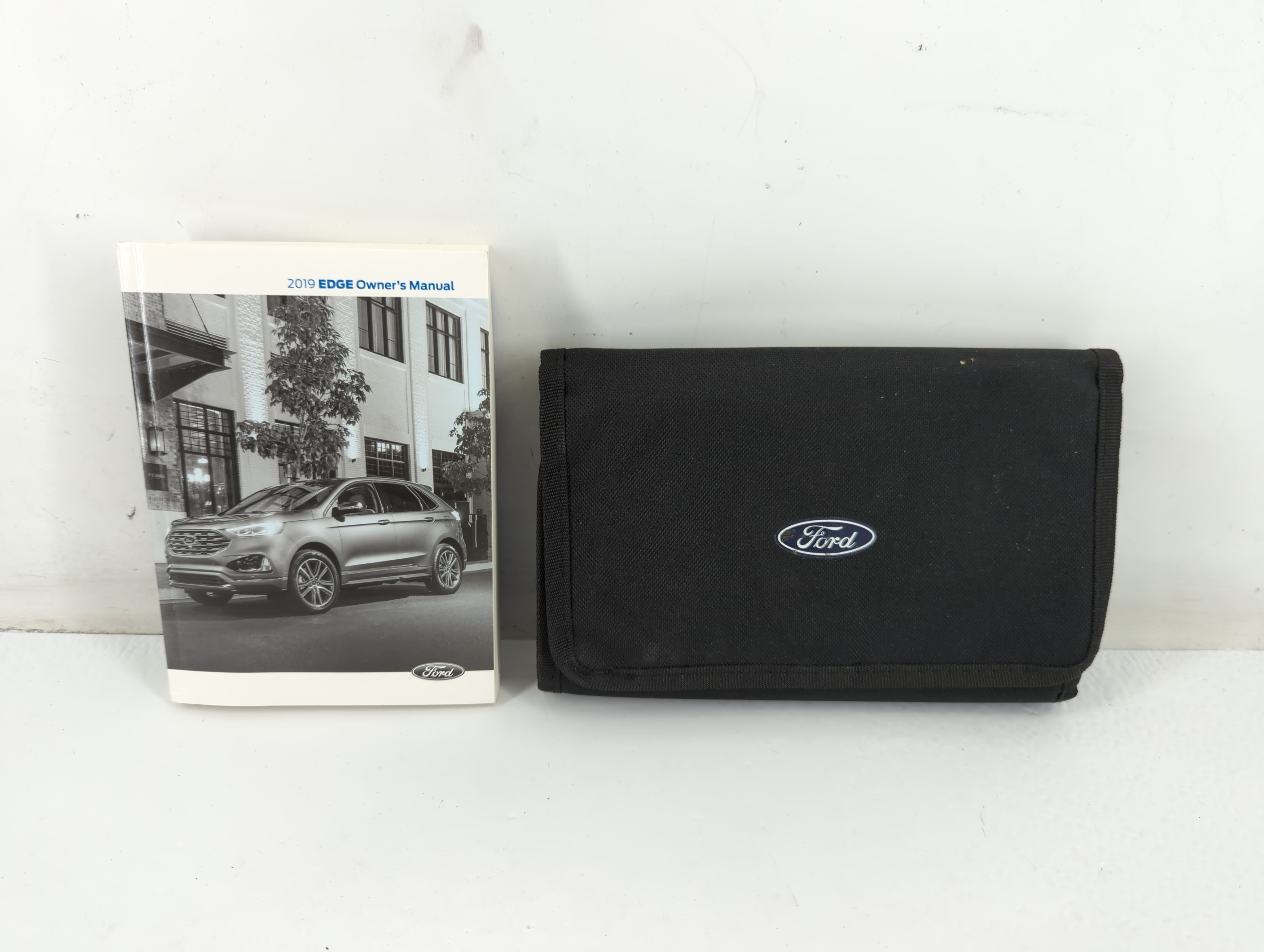 2019 Ford Edge Owners Manual Book Guide 701627 - Oemusedautoparts1.com