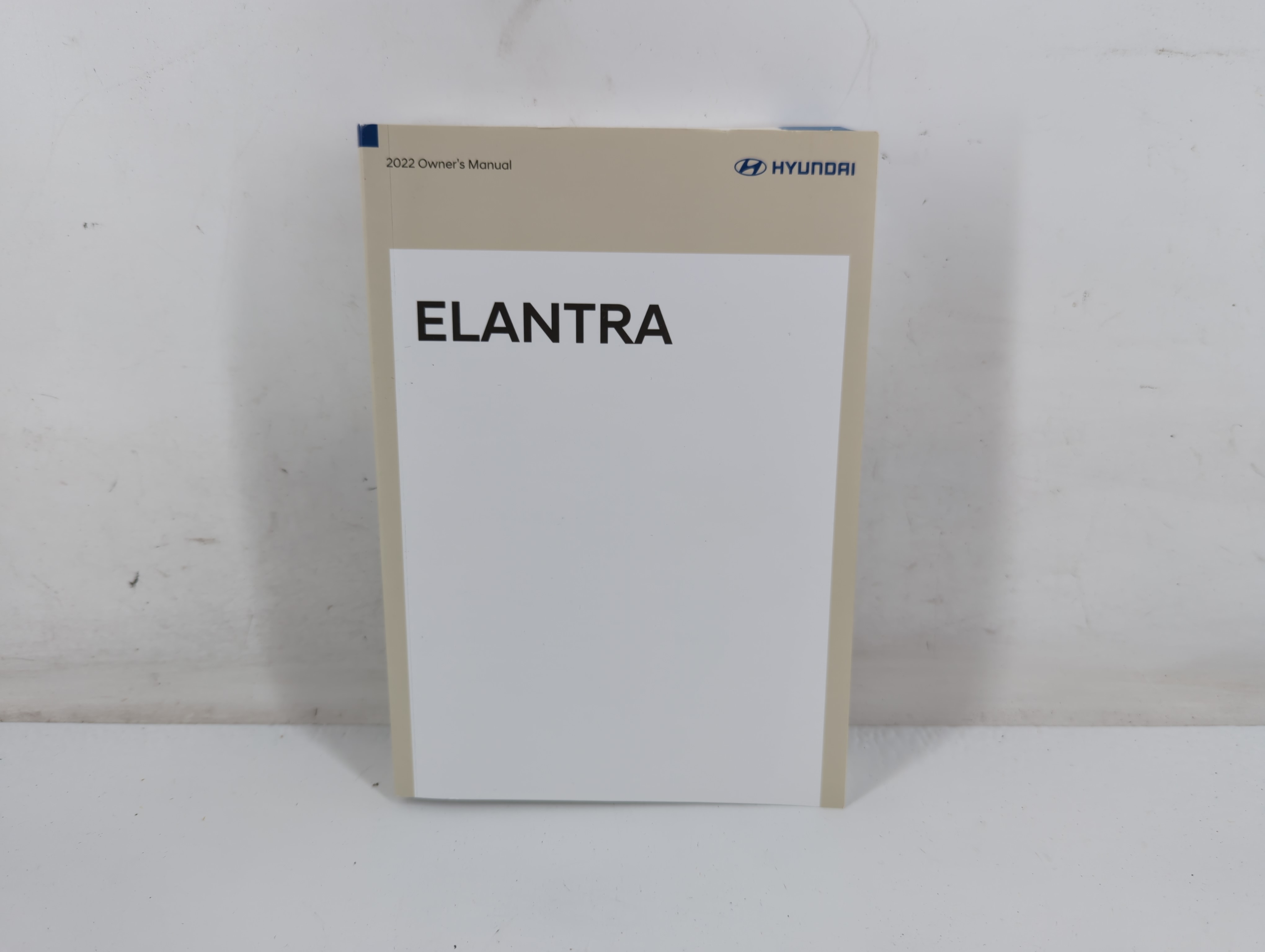 2022 Hyundai Elantra Owners Manual Book Guide 701675 - Oemusedautoparts1.com