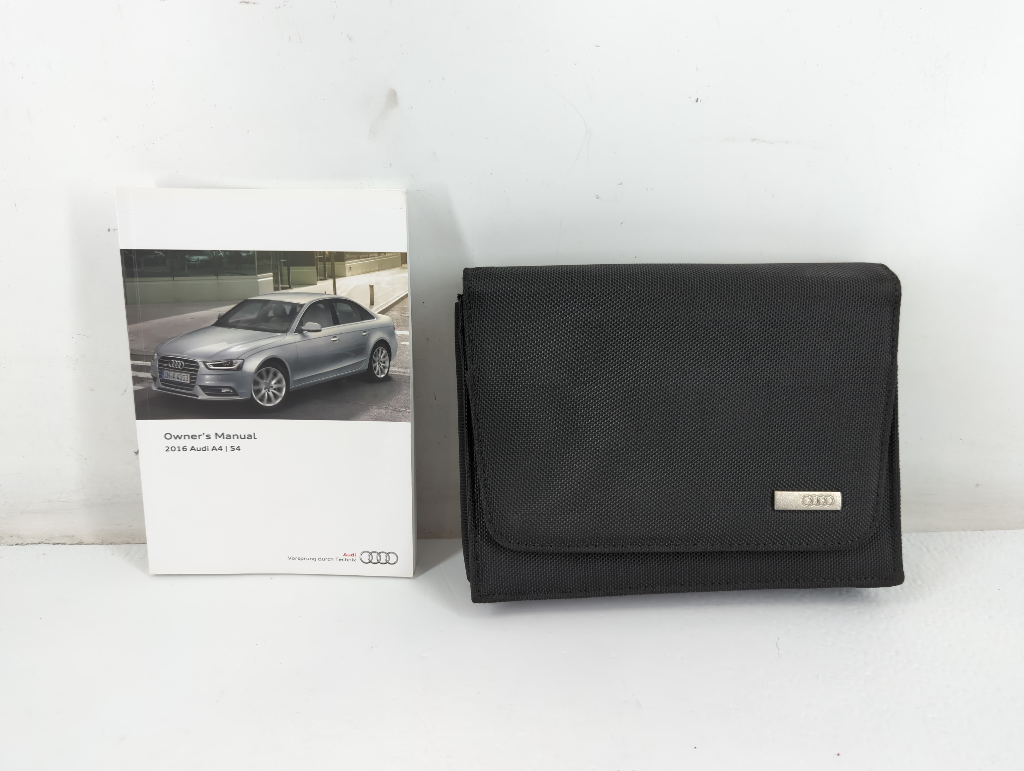 Picture of 2016 Audi A4 Owners Manual Book Guide 701734