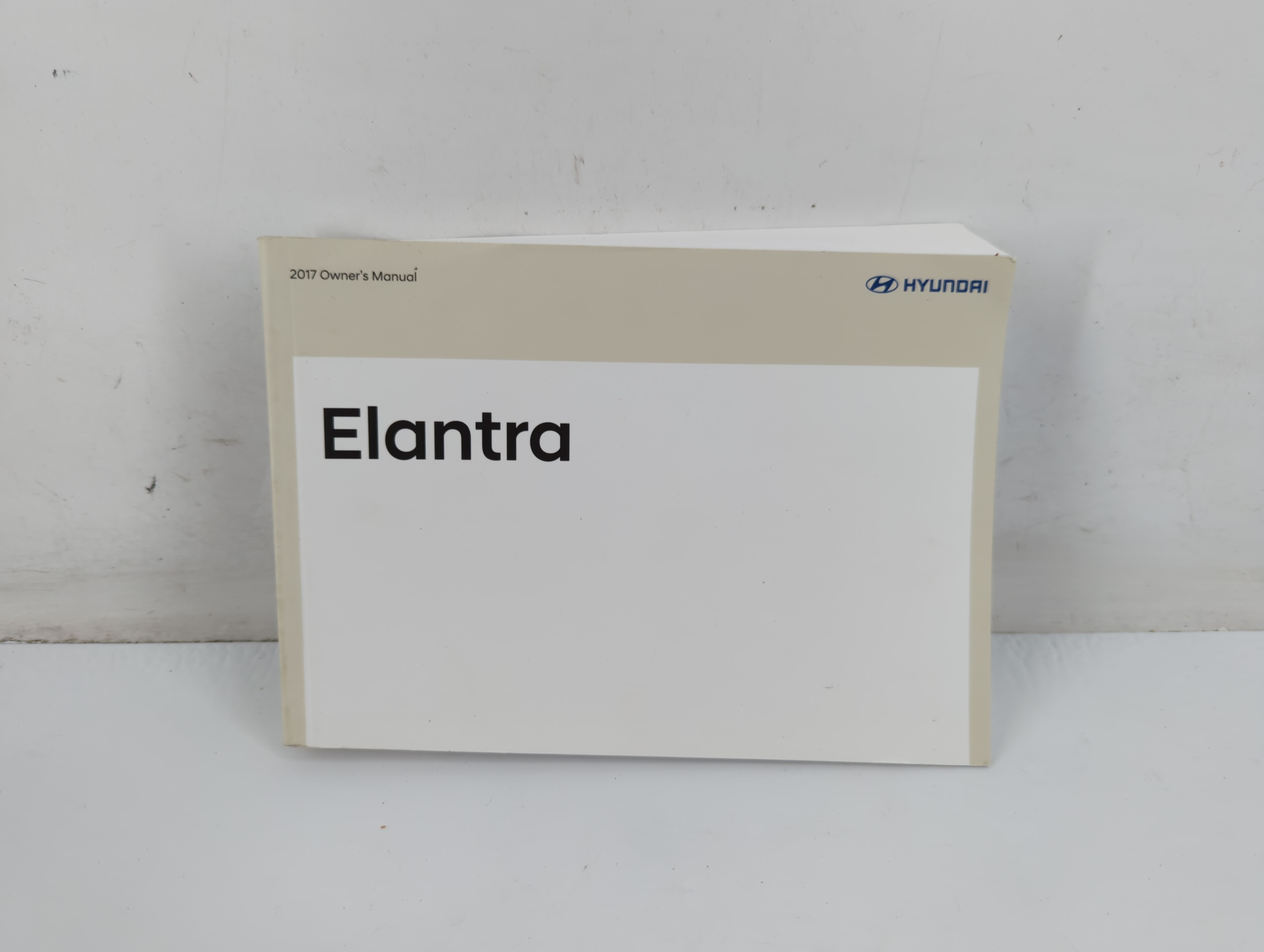 2017 Hyundai Elantra Owners Manual Book Guide 701736 - Oemusedautoparts1.com