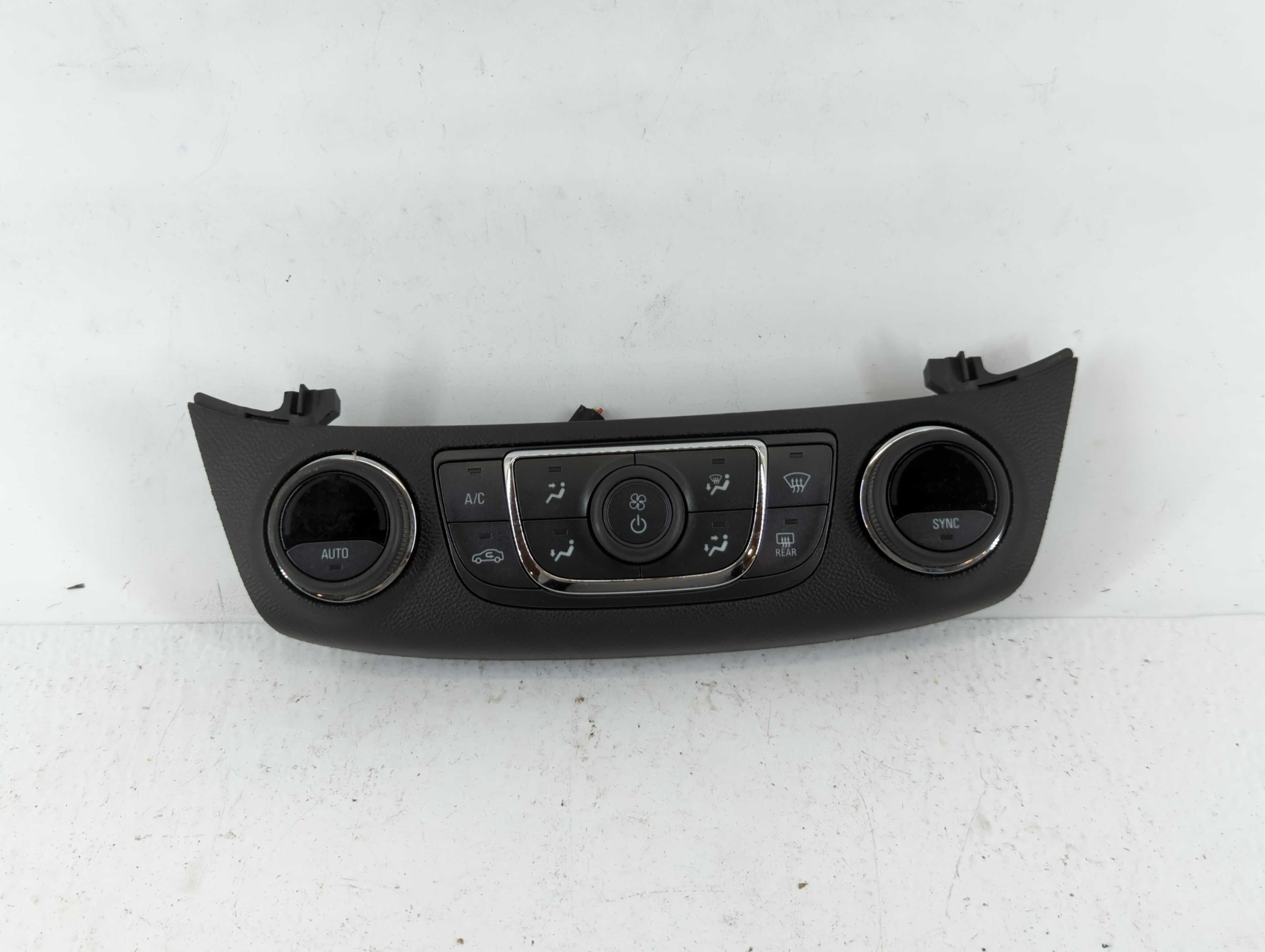 Picture of 2014-2020 Chevrolet Impala Ac Heater Climate Control 23453509 701788
