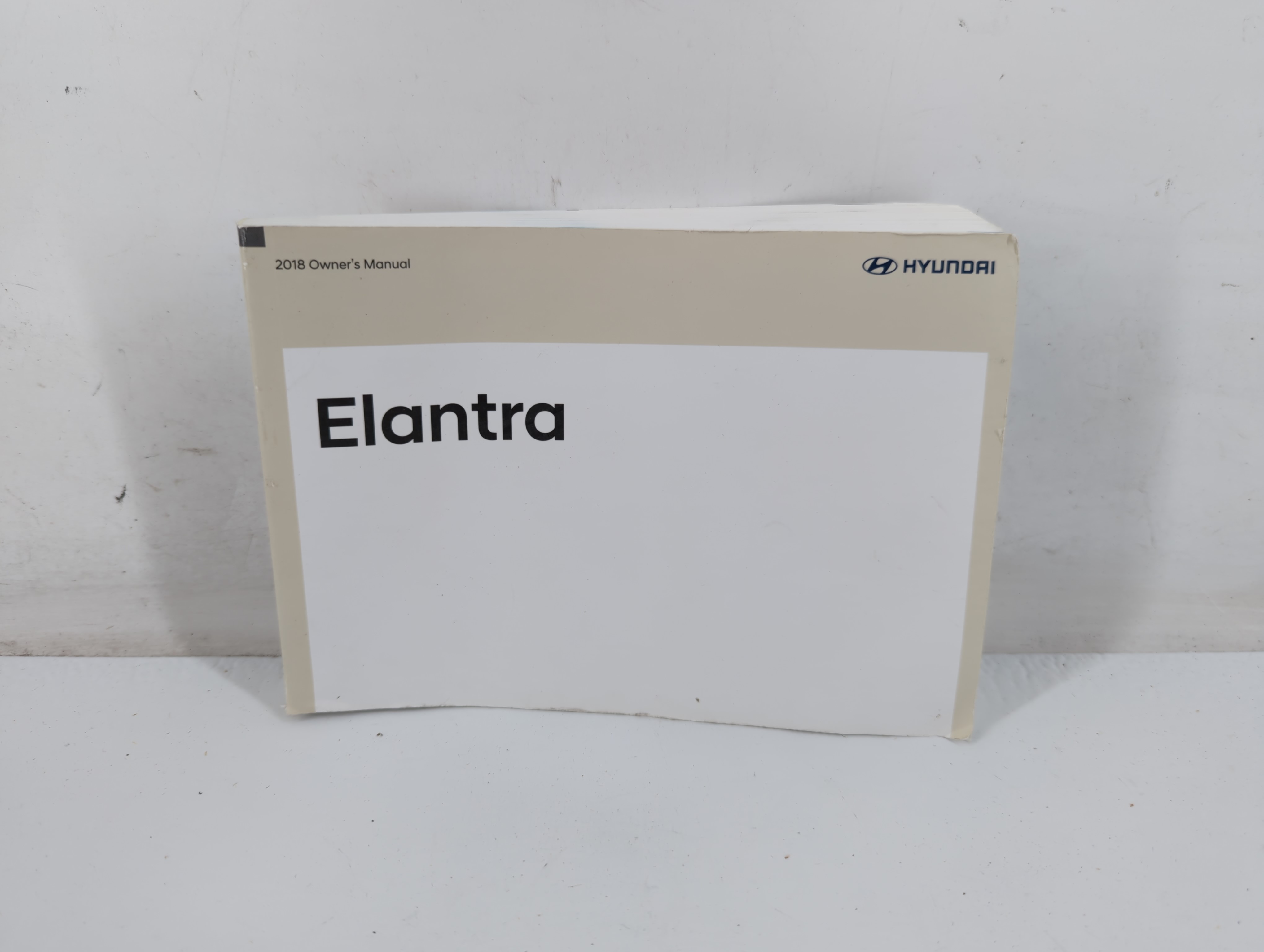 2018 Hyundai Elantra Owners Manual Book Guide 701921 - Oemusedautoparts1.com