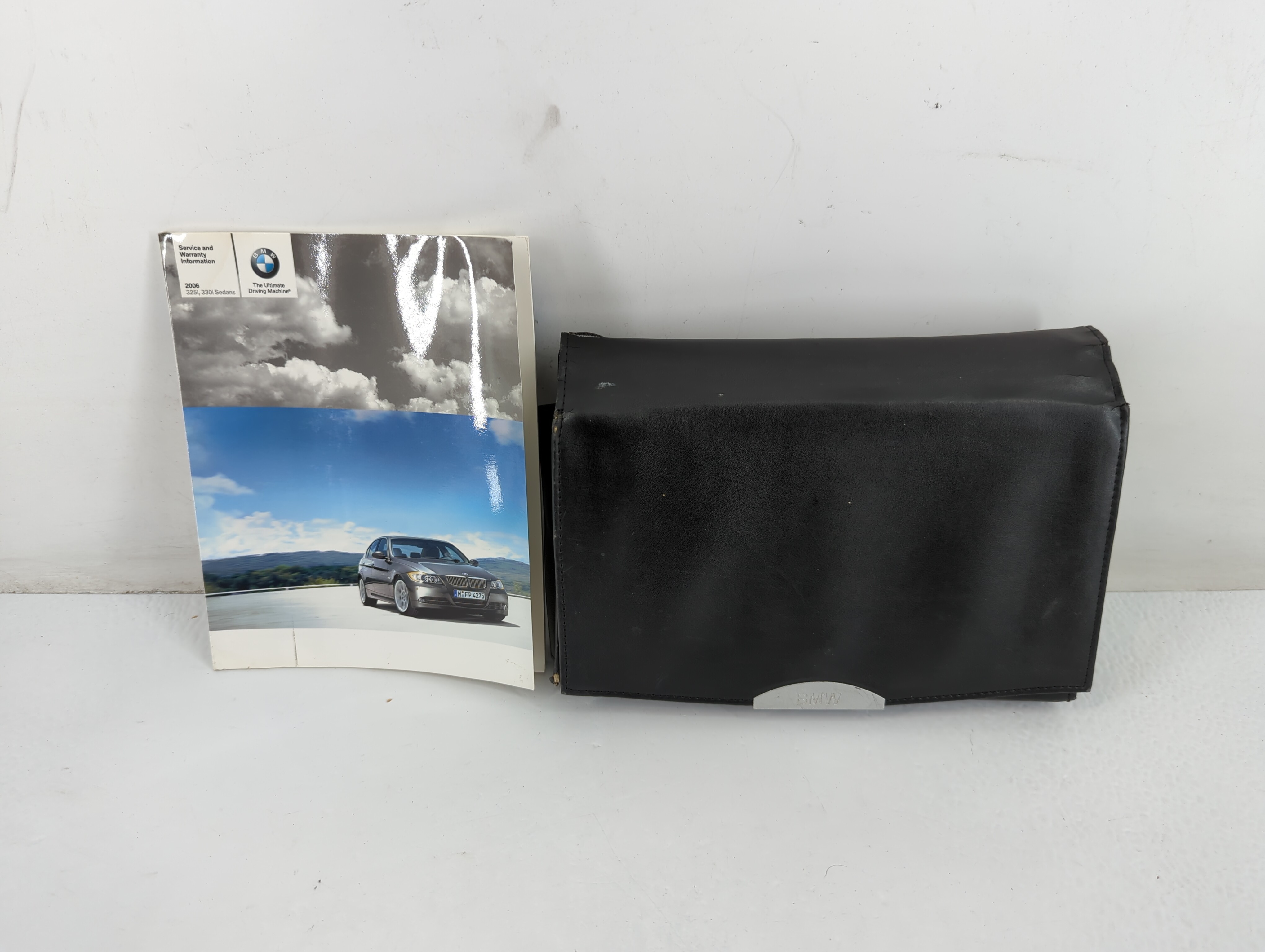 Picture of 2006 Bmw 325i Owners Manual Book Guide 702007