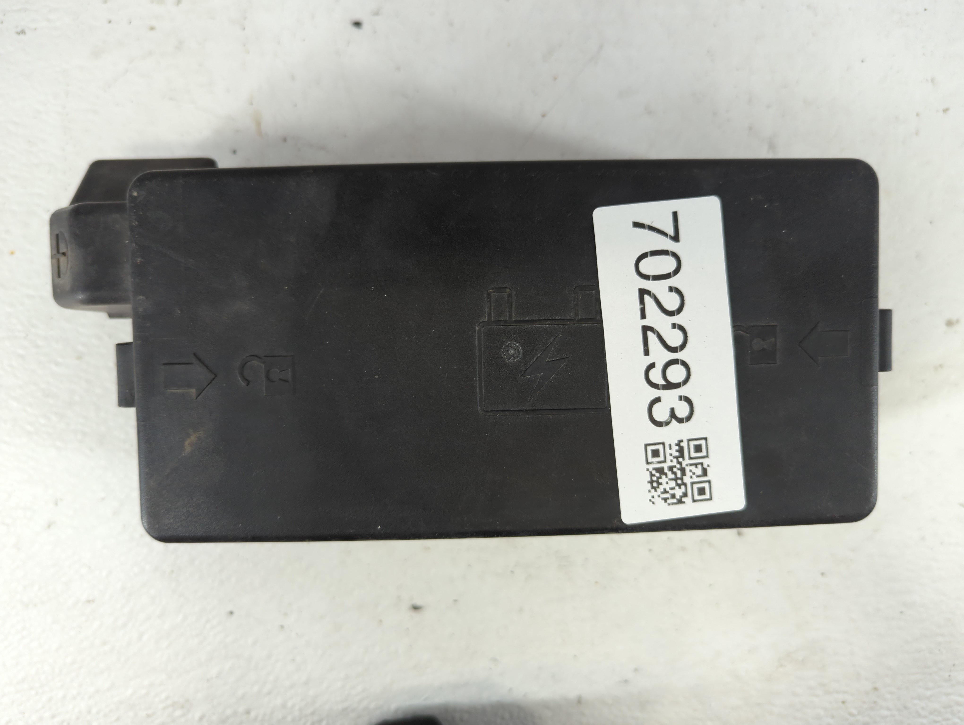 2004-2005 Saturn Vue Fusebox Fuse Box Relay Module 1660226 702293 - Oemusedautoparts1.com