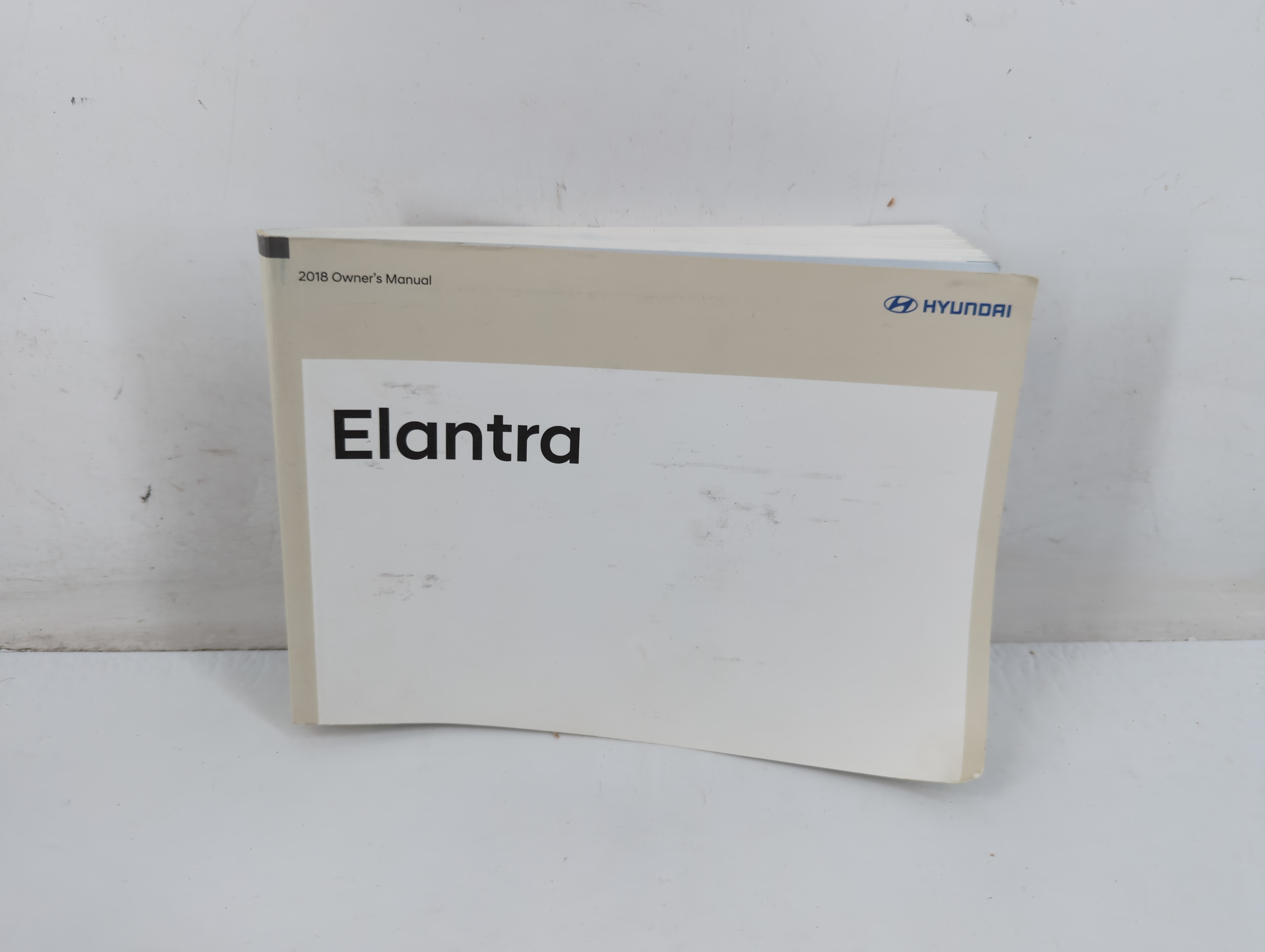 2018 Hyundai Elantra Owners Manual Book Guide 702816 - Oemusedautoparts1.com