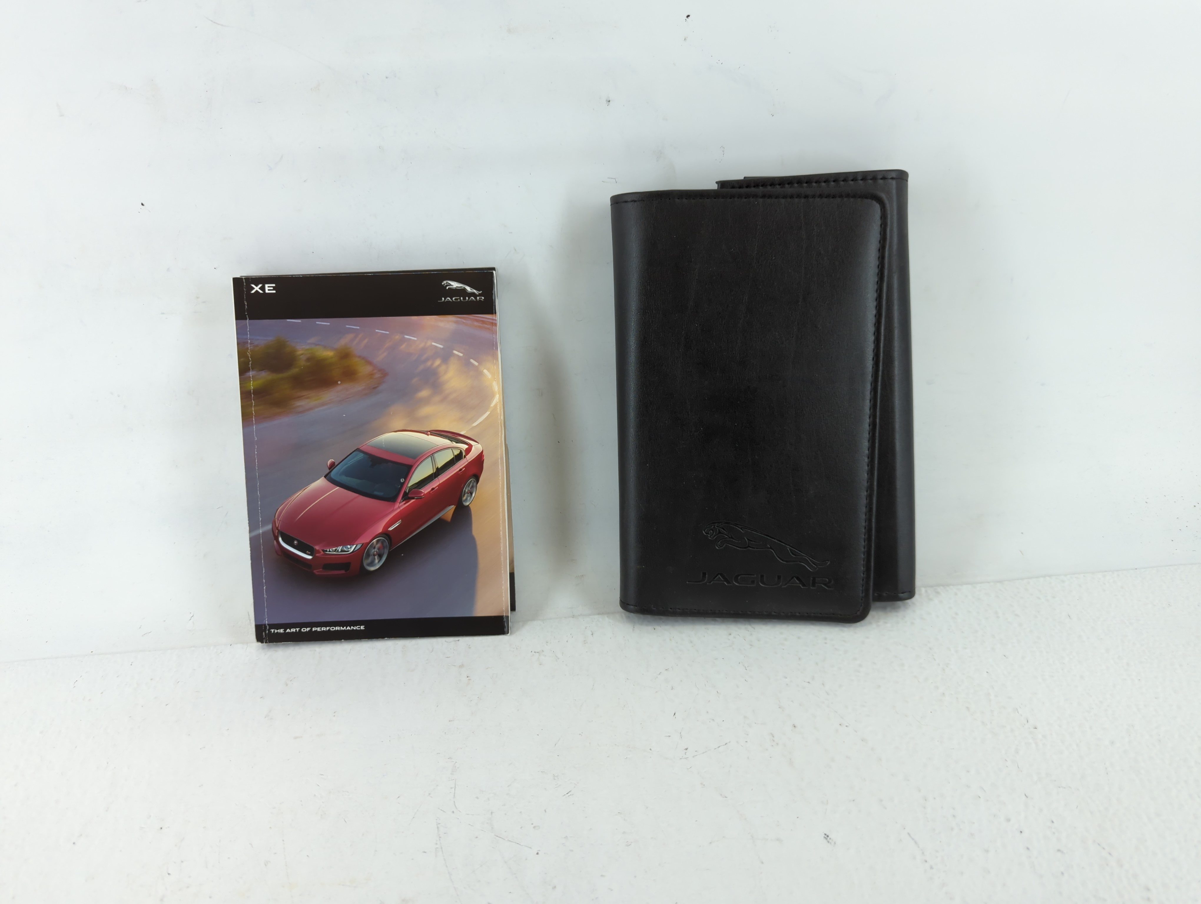 2016 Jaguar Xe Owners Manual Book Guide 702918 - Oemusedautoparts1.com
