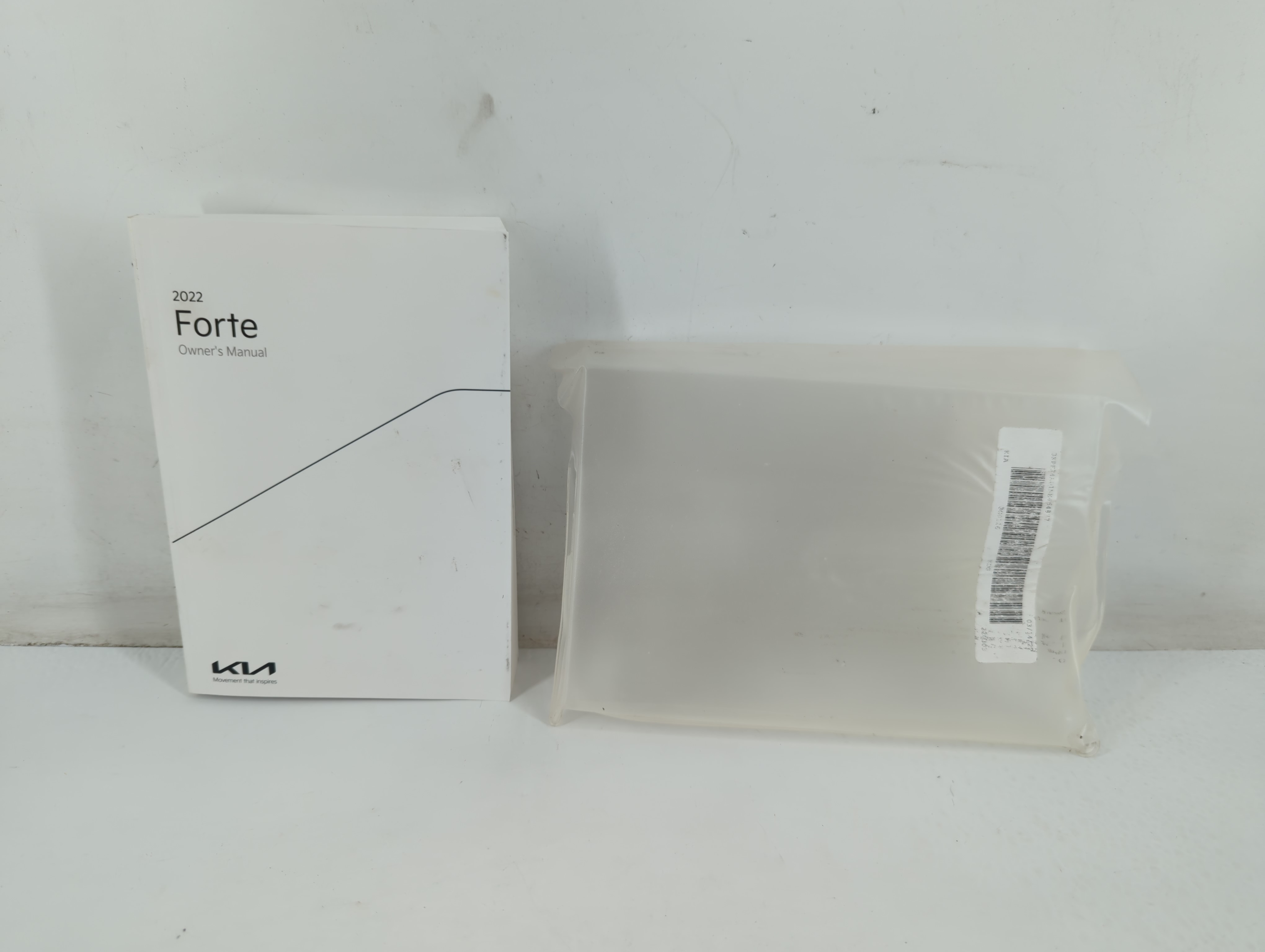 2022 Kia Forte Owners Manual Book Guide 703008 - Oemusedautoparts1.com
