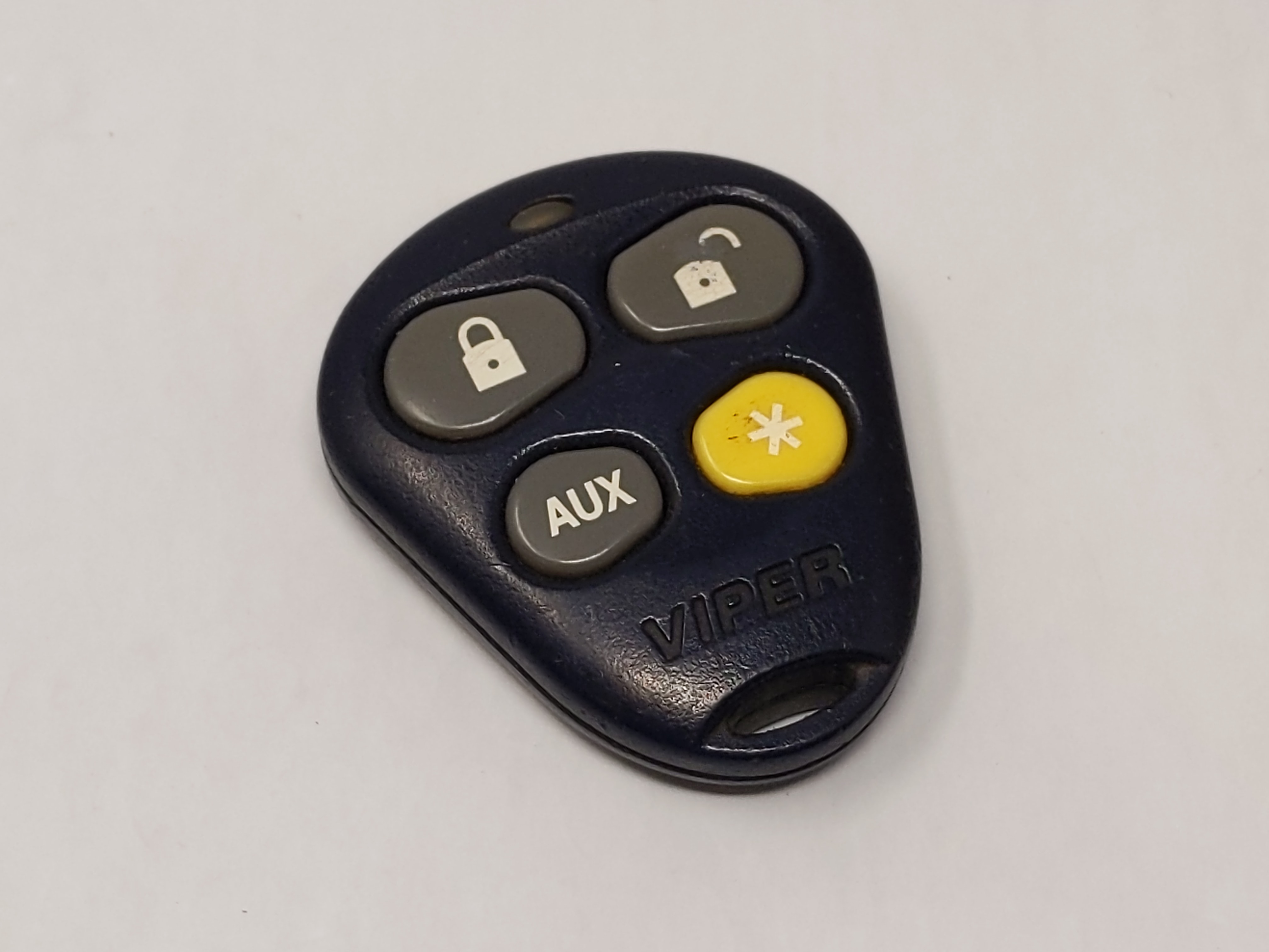 Viper Keyless Entry Remote Ezsdei474v 4 Buttons 70308 - Oemusedautoparts1.com