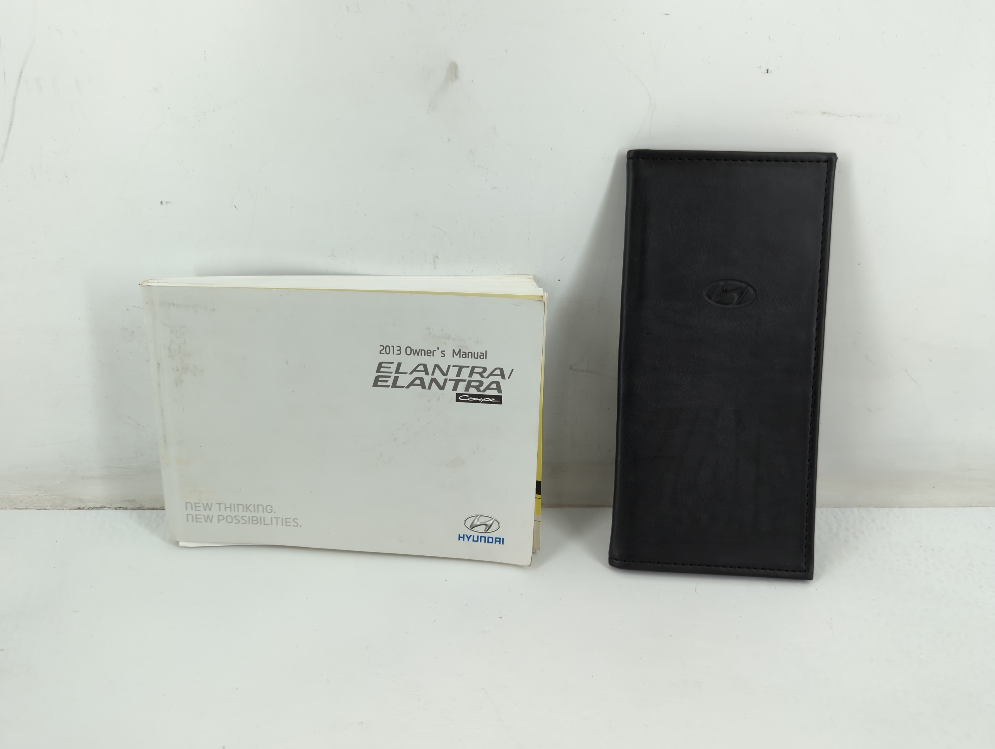 2013 Hyundai Elantra Owners Manual Book Guide 703104 - Oemusedautoparts1.com
