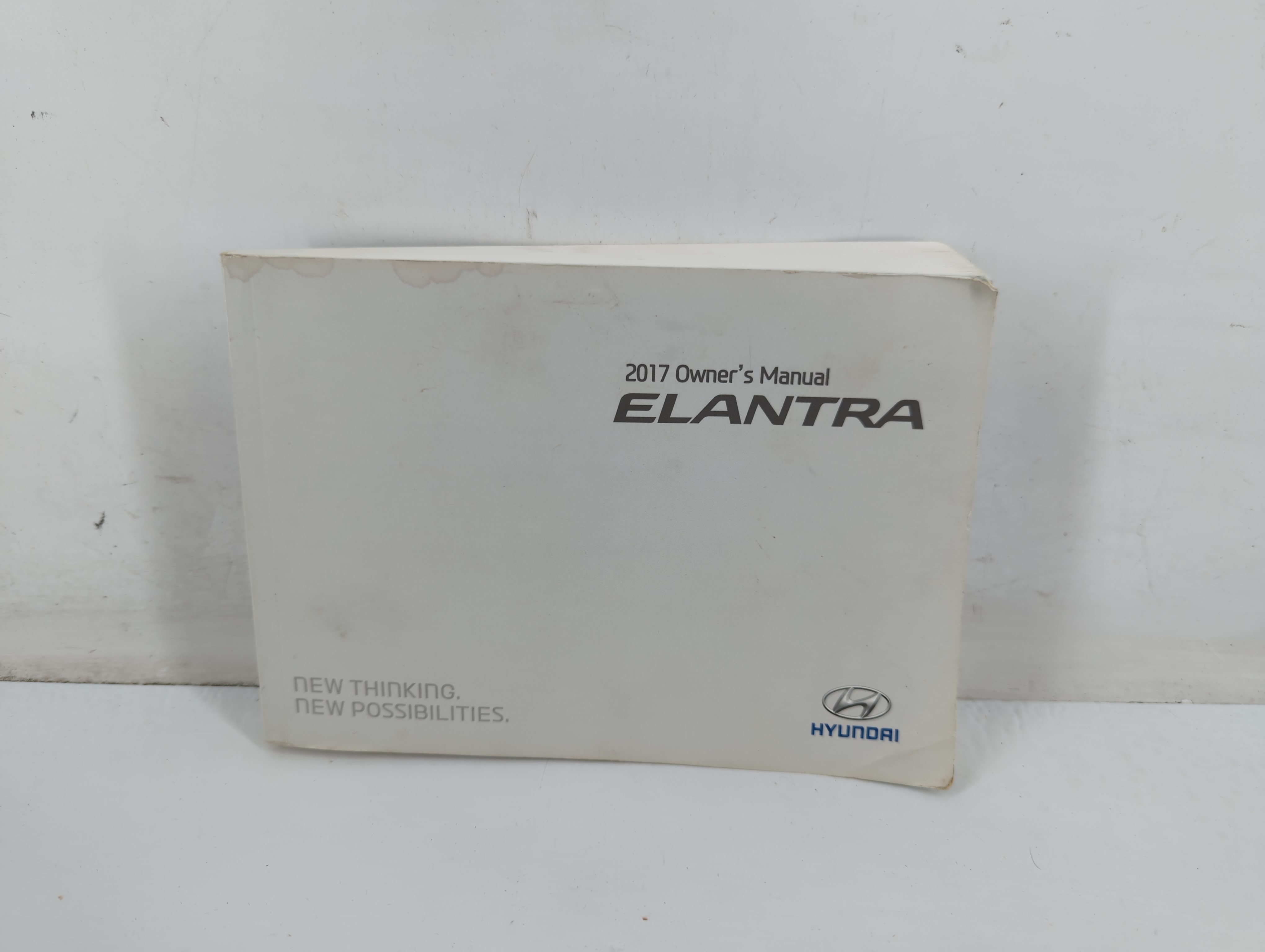 2017 Hyundai Elantra Owners Manual Book Guide 703108 - Oemusedautoparts1.com
