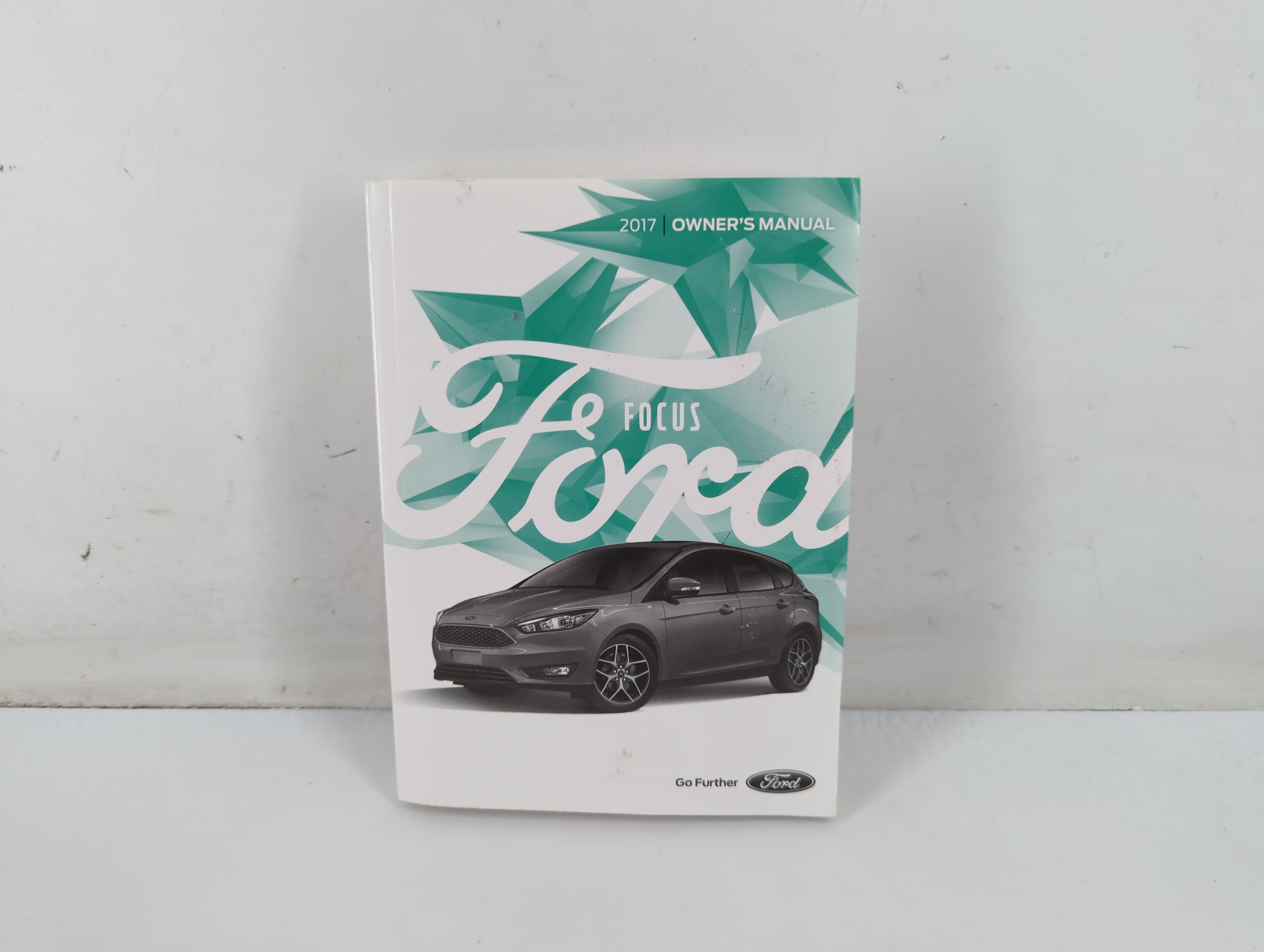 Picture of 2017 Ford Focus Owners Manual Book Guide 703202