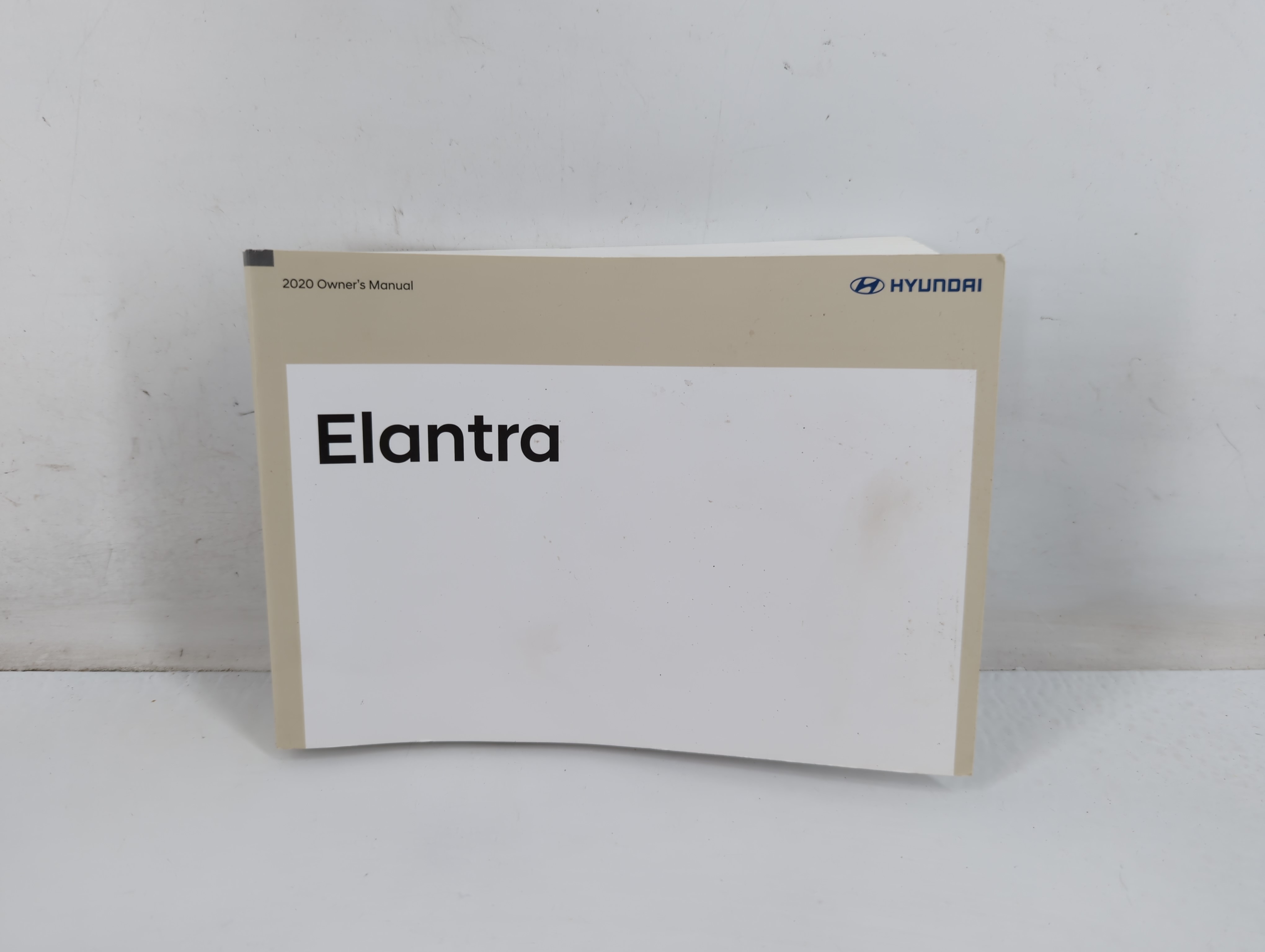 Picture of 2020 Hyundai Elantra Owners Manual Book Guide 703228