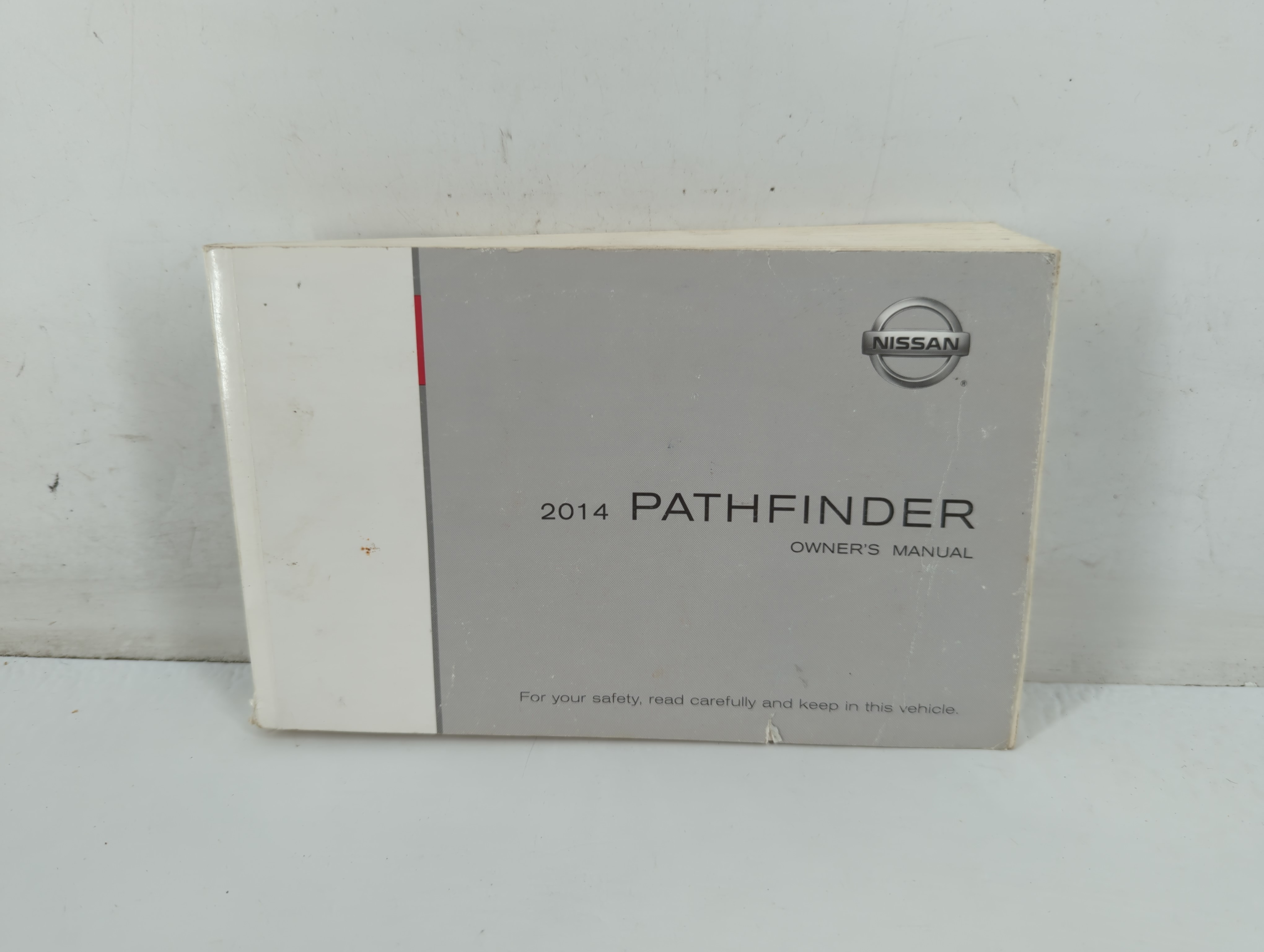 Picture of 2014 Nissan Pathfinder Owners Manual Book Guide 703246