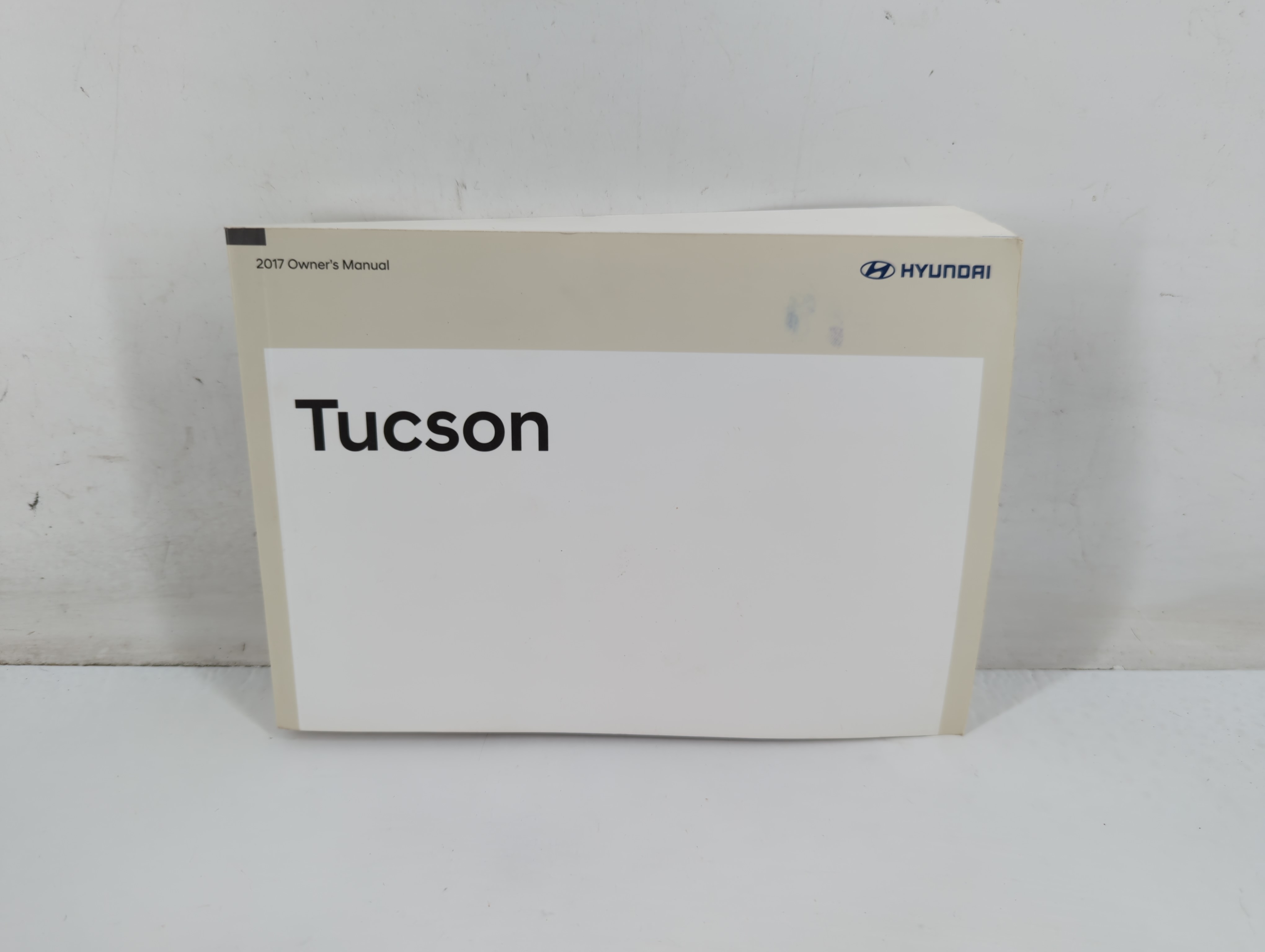 Picture of 2017 Hyundai Tucson Owners Manual Book Guide 703267