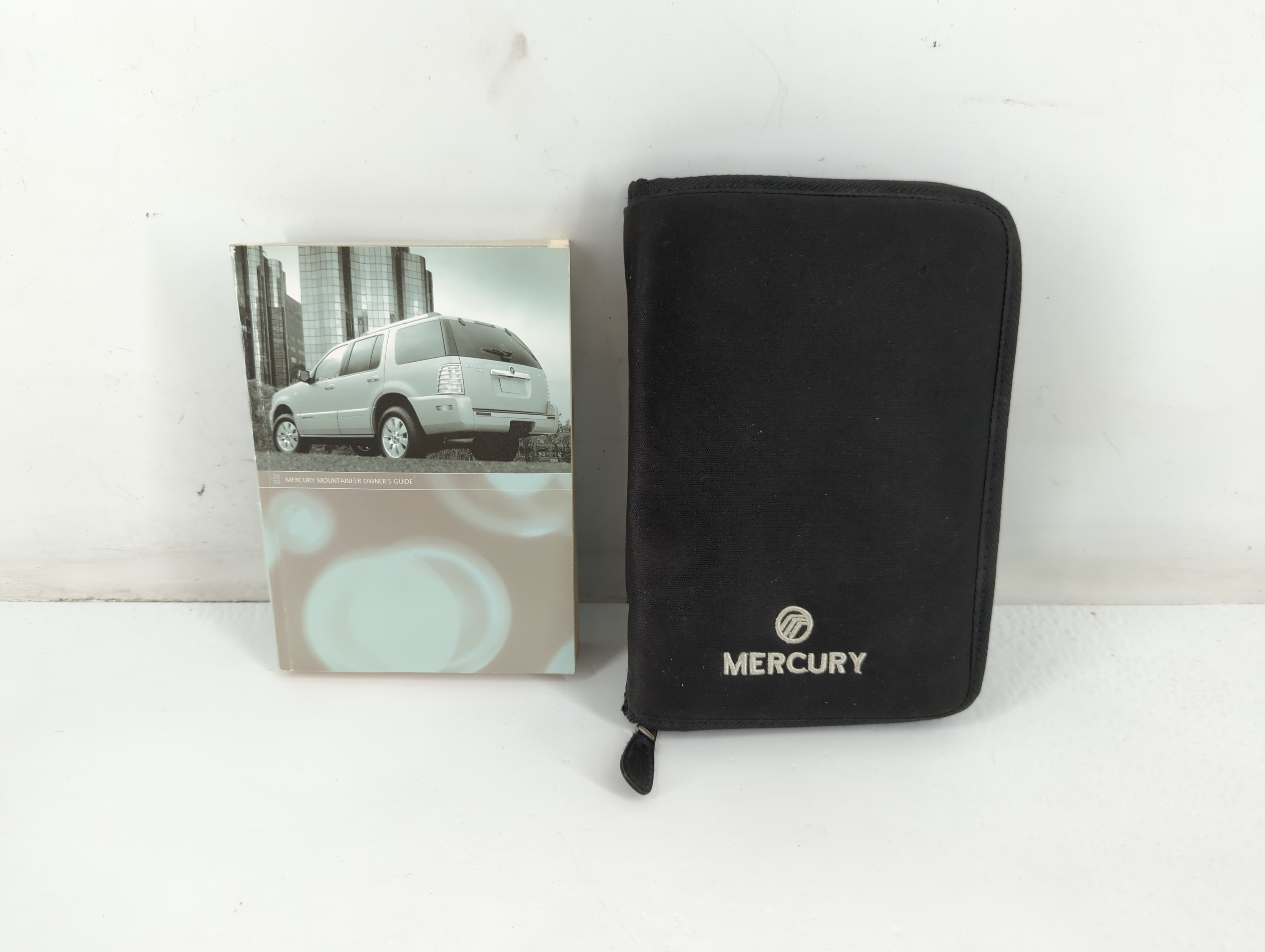 Picture of 2010 Mercury Mountaineer Owners Manual Book Guide 703339