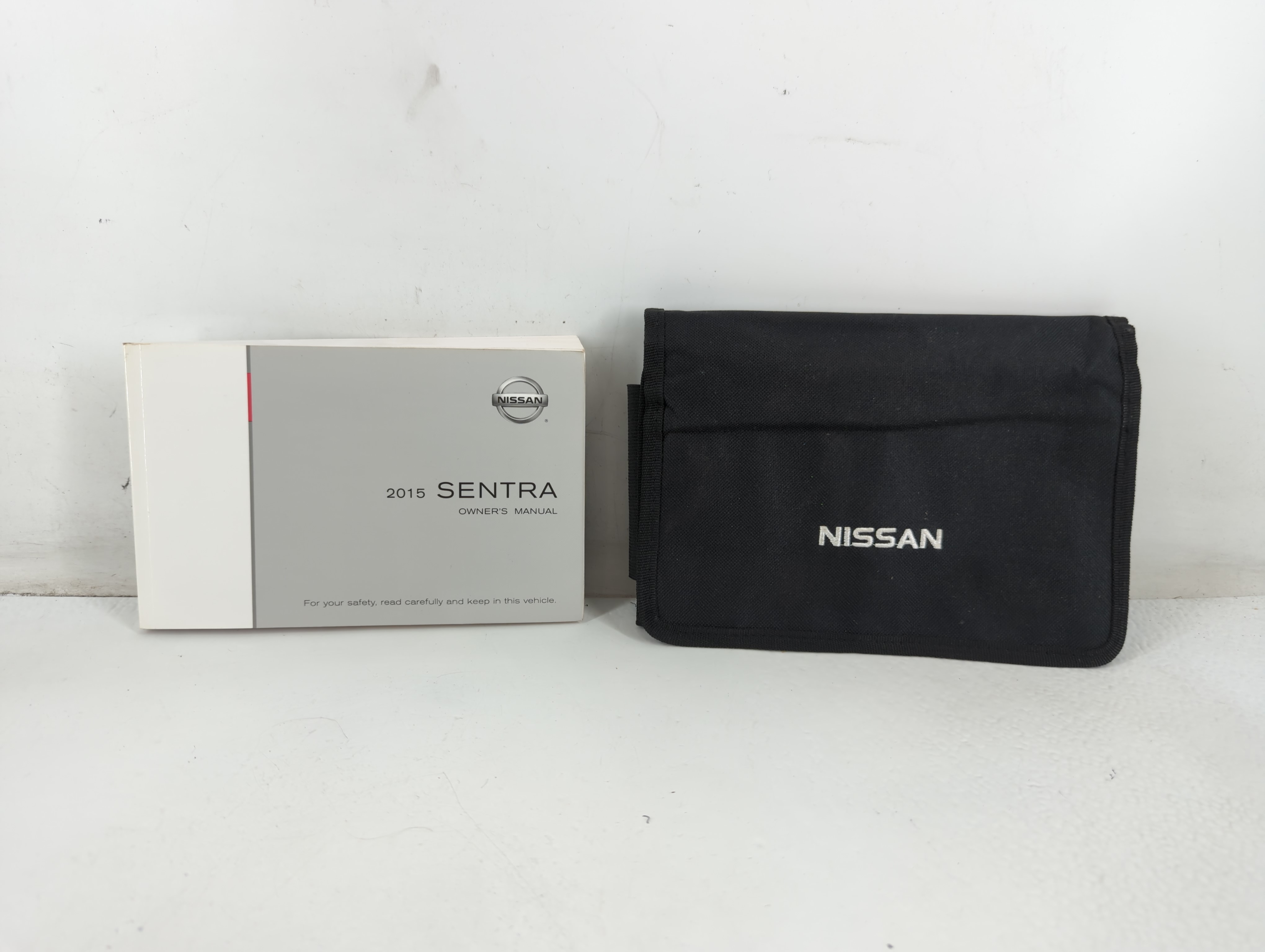 Picture of 2015 Nissan Sentra Owners Manual Book Guide 703526