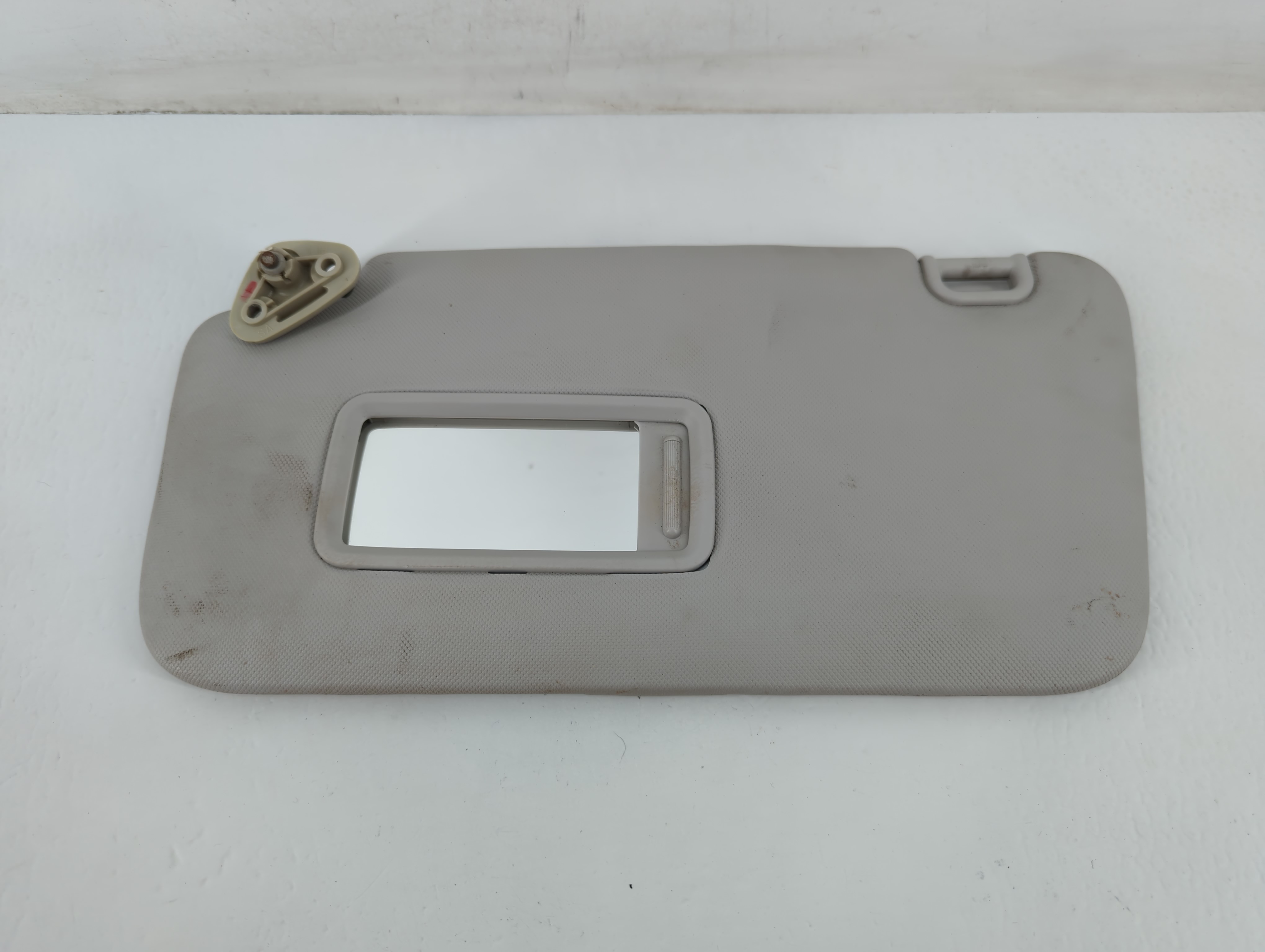 Picture of 2009 Subaru Forester Driver Sun Visor Mirror Left Sunvisor Grey 703906
