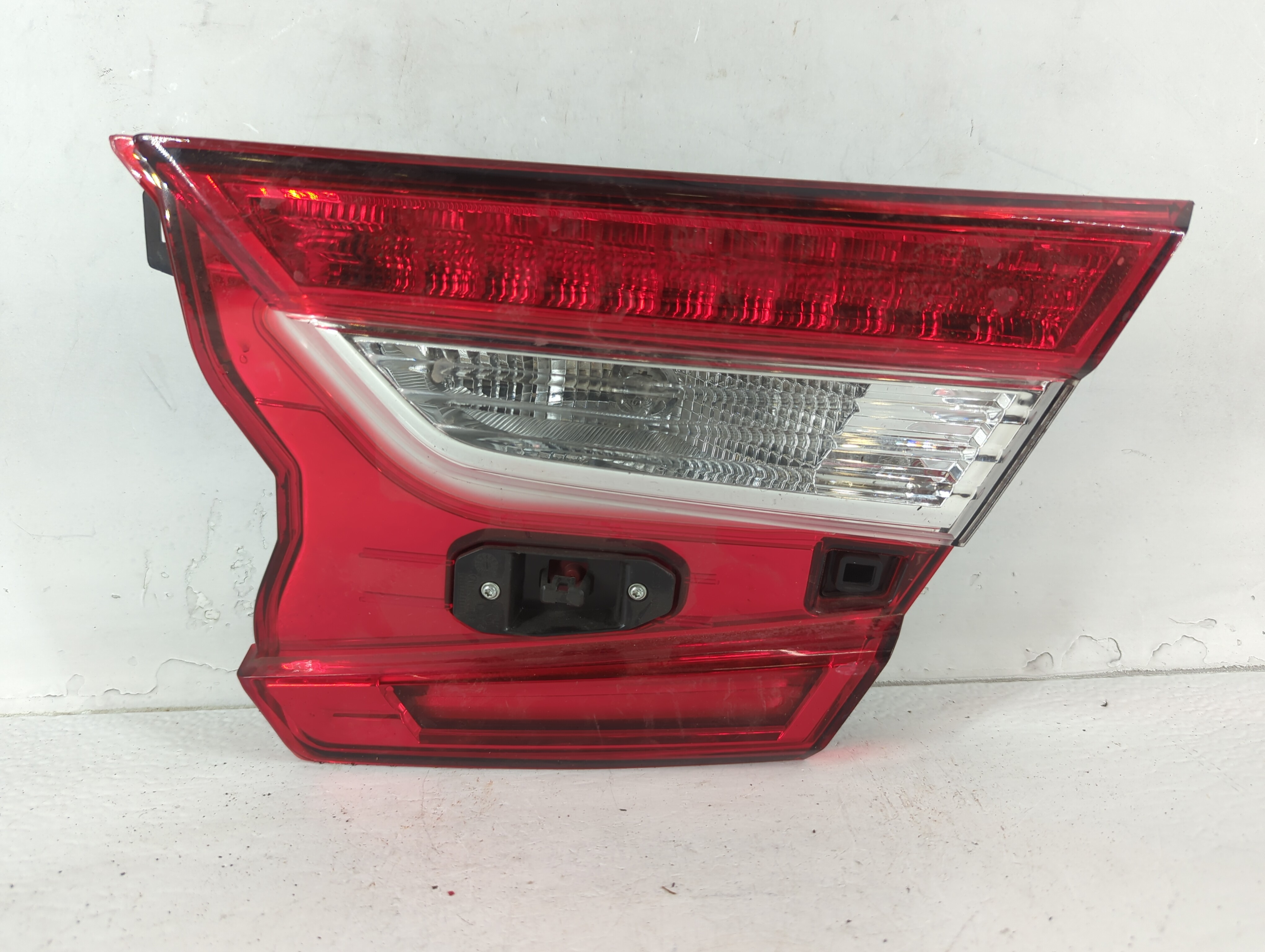 Picture of 2018-2022 Honda Accord Passenger Right Side Tail Light Taillight Oem 704465