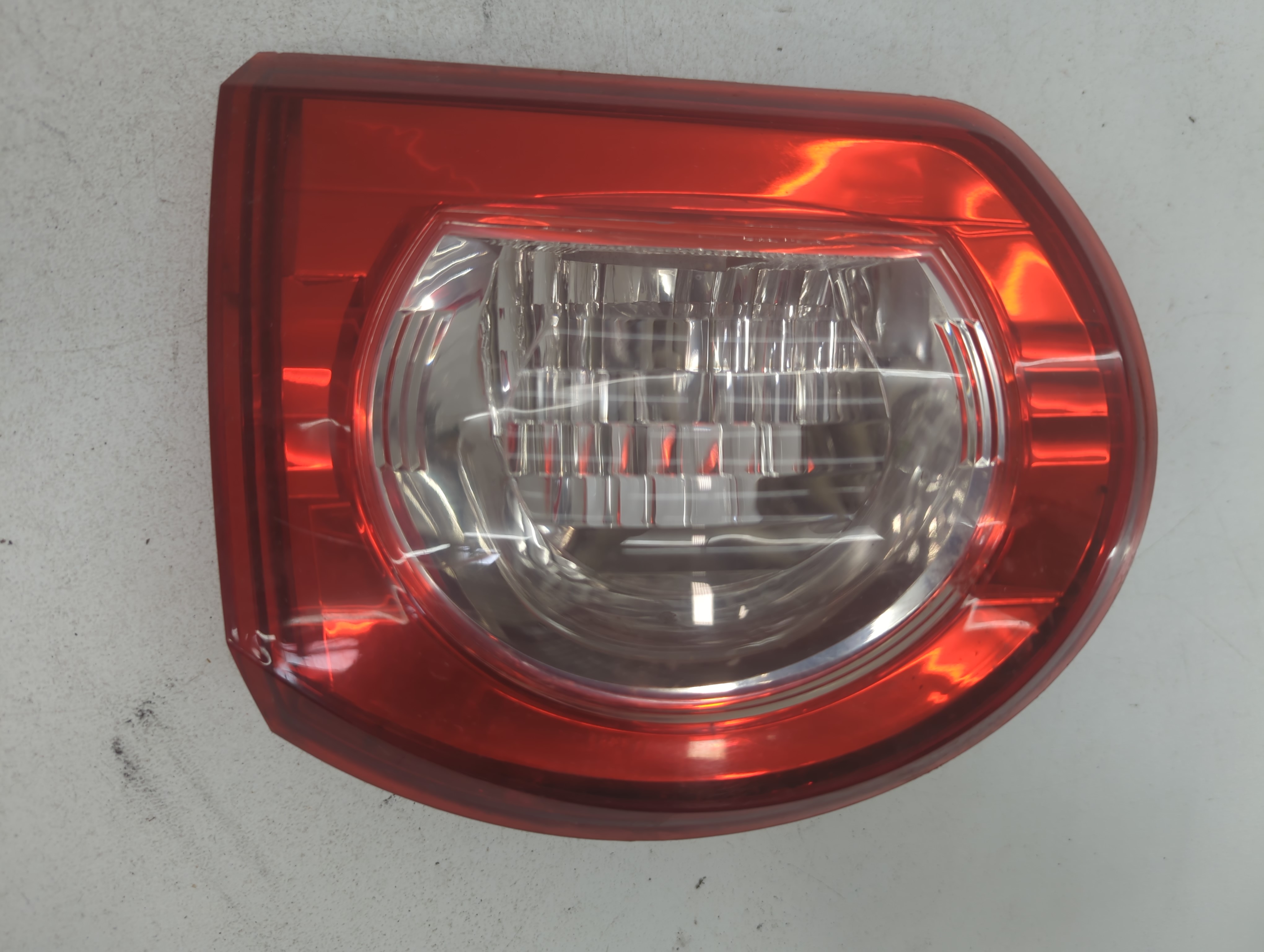 2010 Chevrolet Traverse Driver Left Side Tail Light Taillight Oem 704542 - Oemusedautoparts1.com