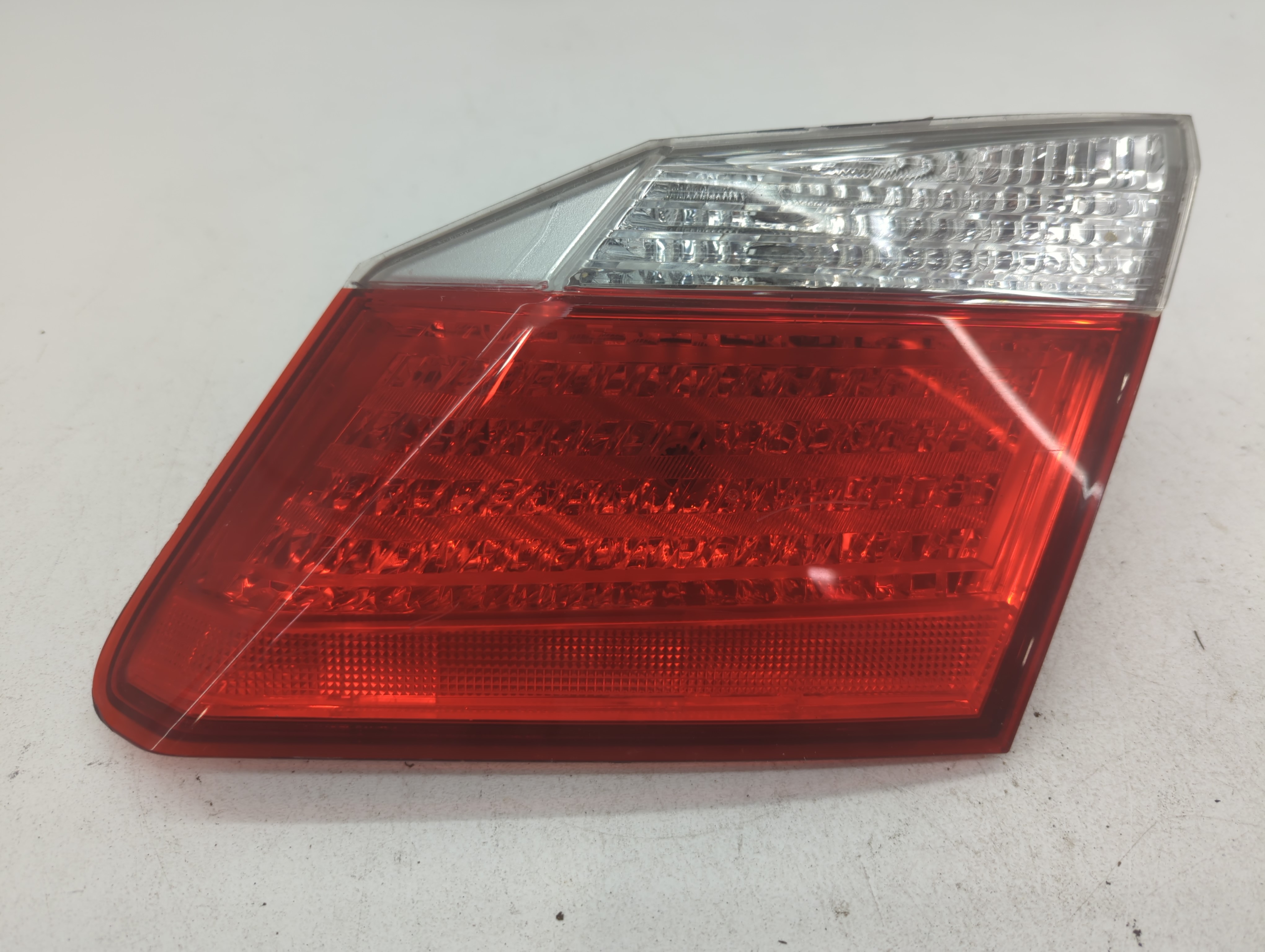 Picture of 2013-2015 Honda Accord Passenger Right Side Tail Light Taillight Oem 704781