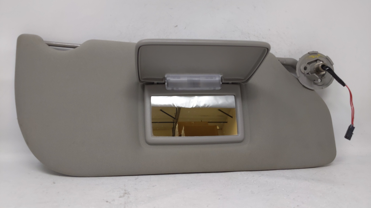 2005 Chevrolet Uplander Passenger Sun Visor Mirror Right Sunvisor Gray 70570 - Oemusedautoparts1.com