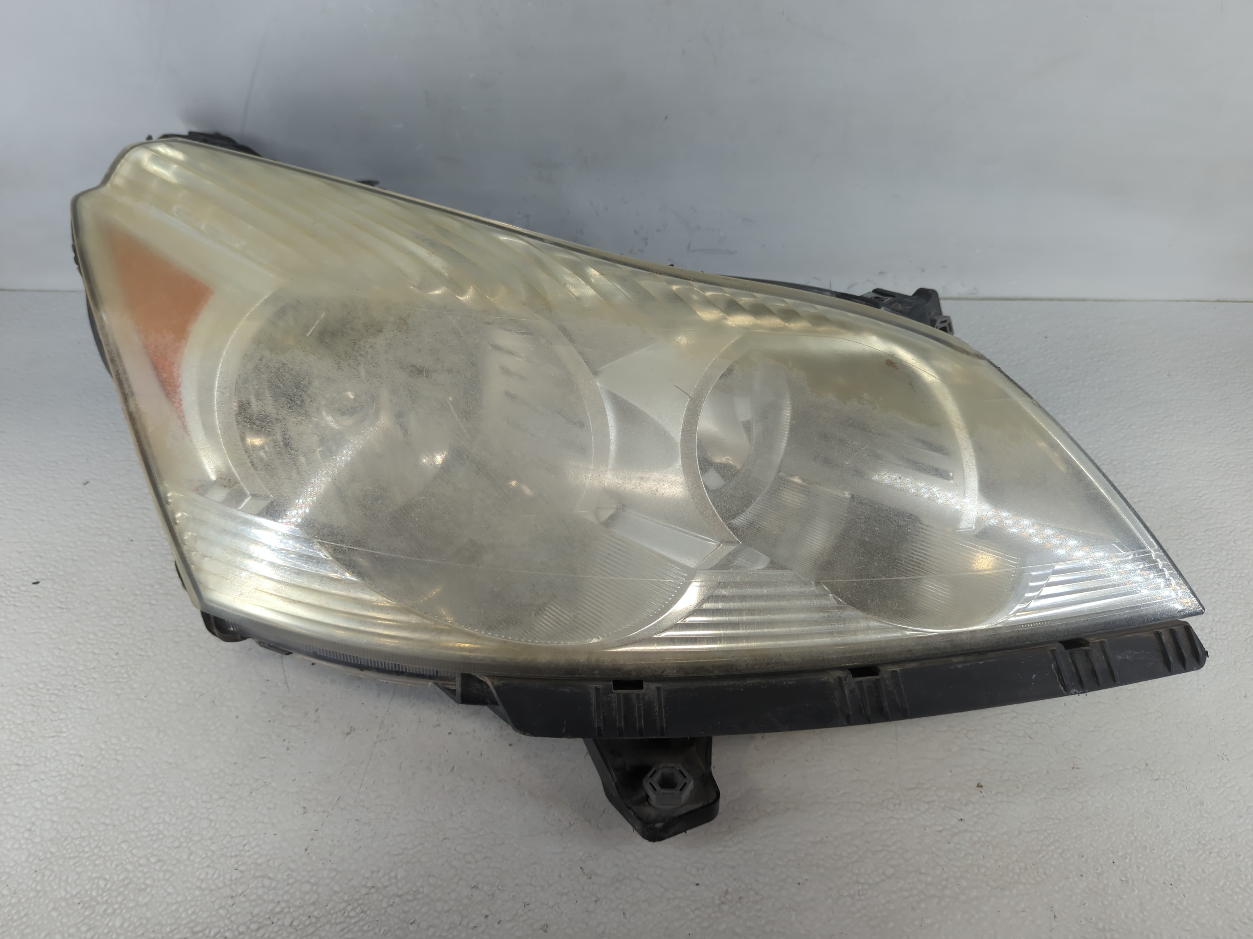 Picture of 2011 Chevrolet Traverse Passenger Right Oem Head Light Headlight Lamp 705792