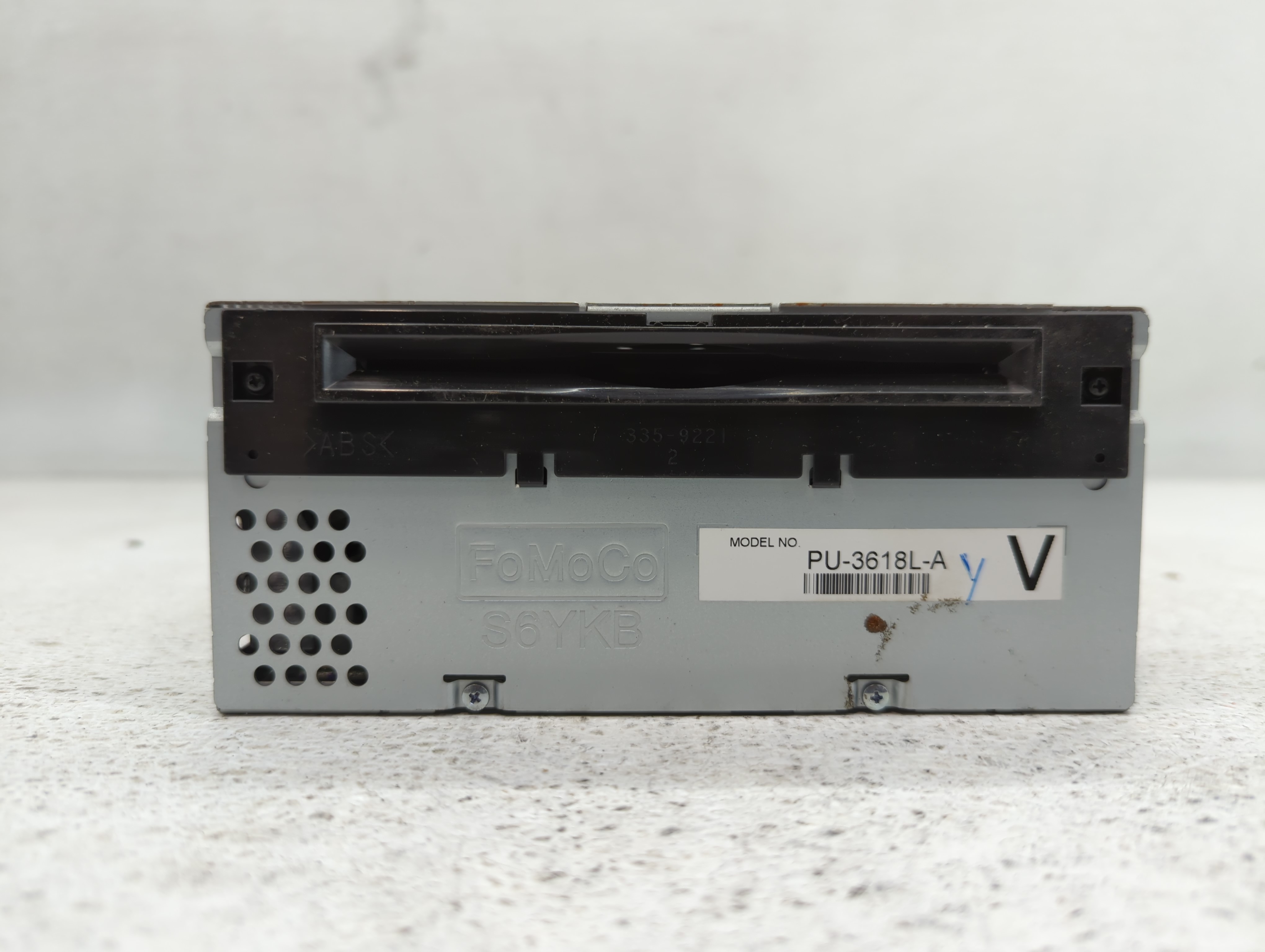 Picture of 2013-2013 Ford Explorer Am Fm Cd Player Radio Receiver 706038