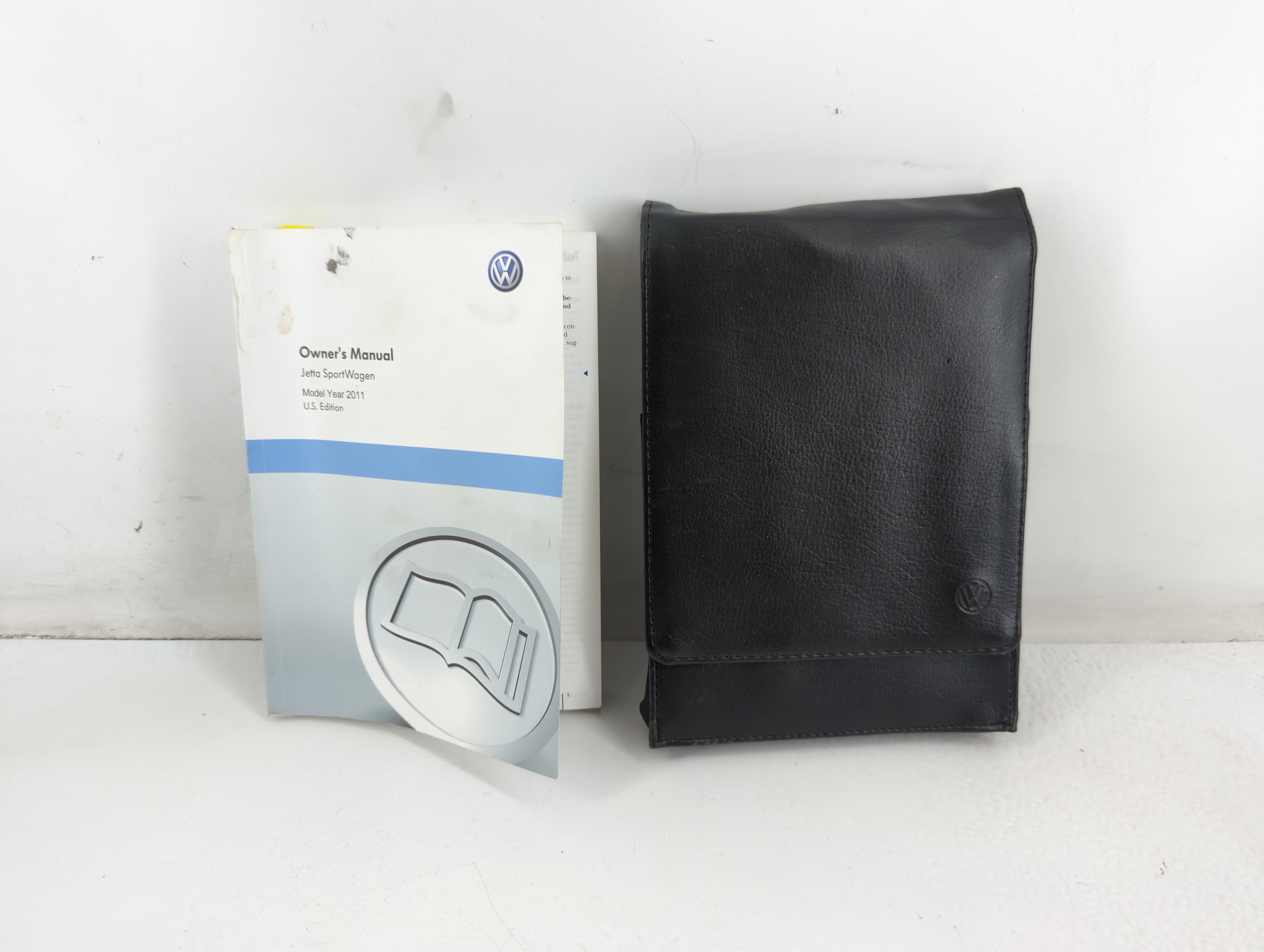 2011 Volkswagen Jetta Owners Manual Book Guide 706047 - Oemusedautoparts1.com