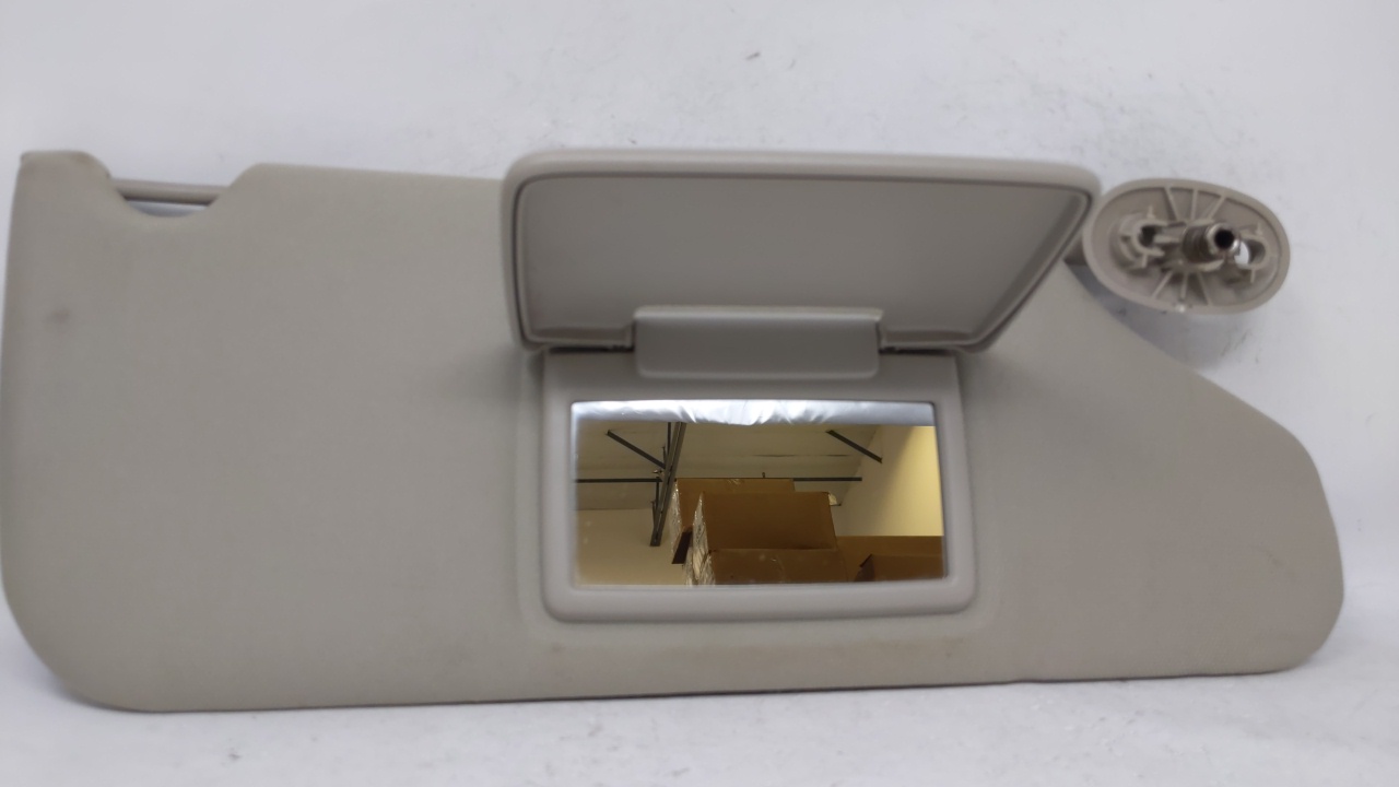 Picture of 2005-2010 Jeep Cherokee Passenger Right Sun Visor Sunvisor Gray 70607